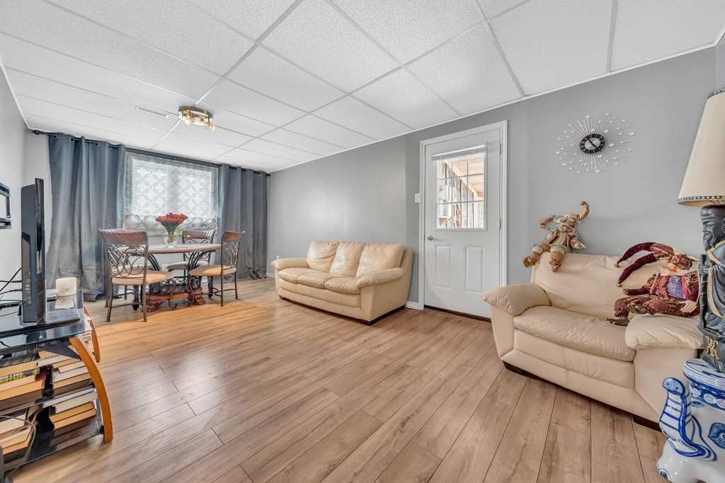 1012 Goshen Rd