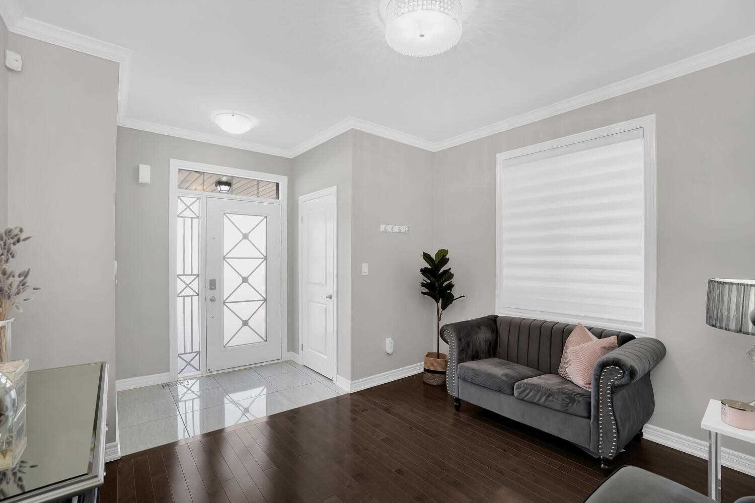 172 Pelee Ave