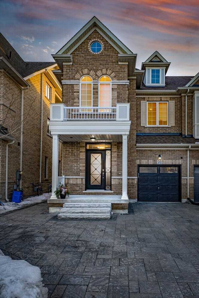172 Pelee Ave
