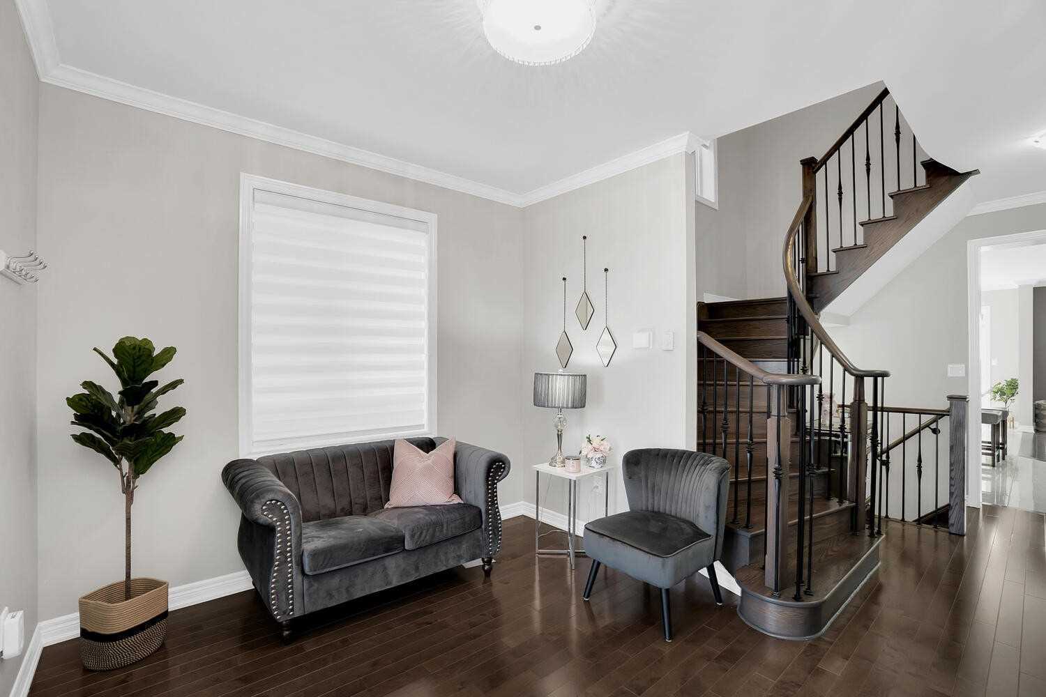 172 Pelee Ave
