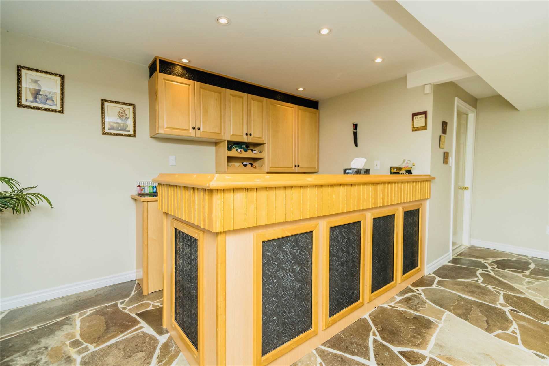 40 Norbury Dr