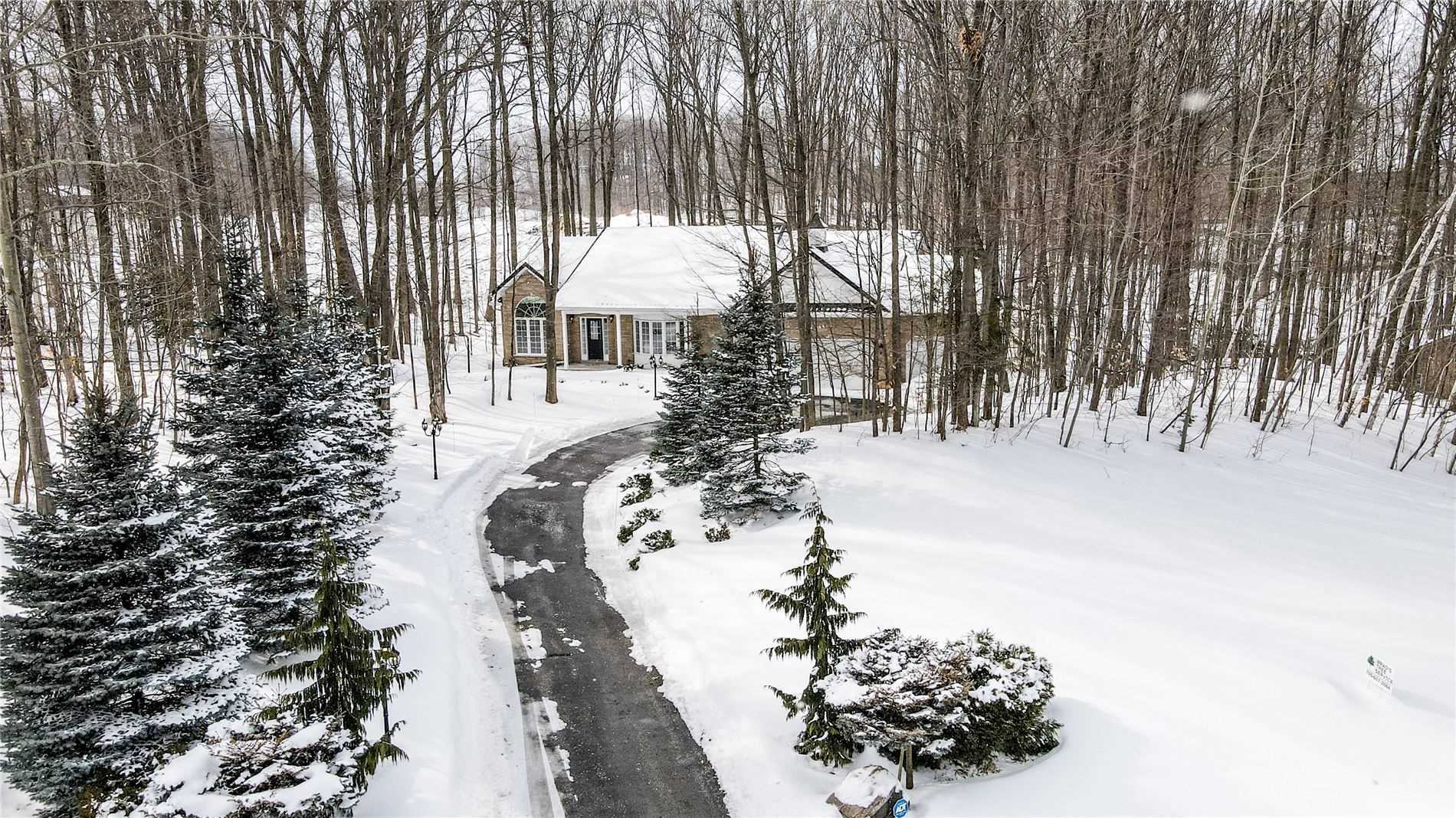 1976 Forest Valley Dr