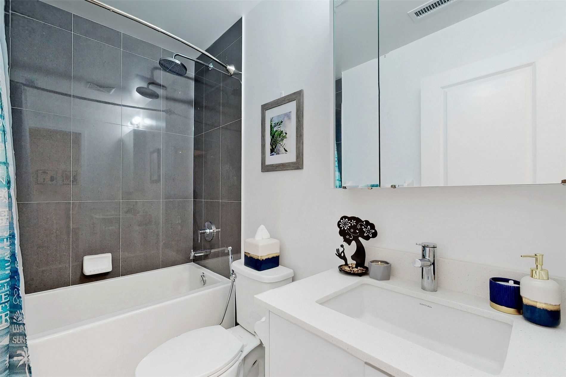 75 Oneida Cres, #410