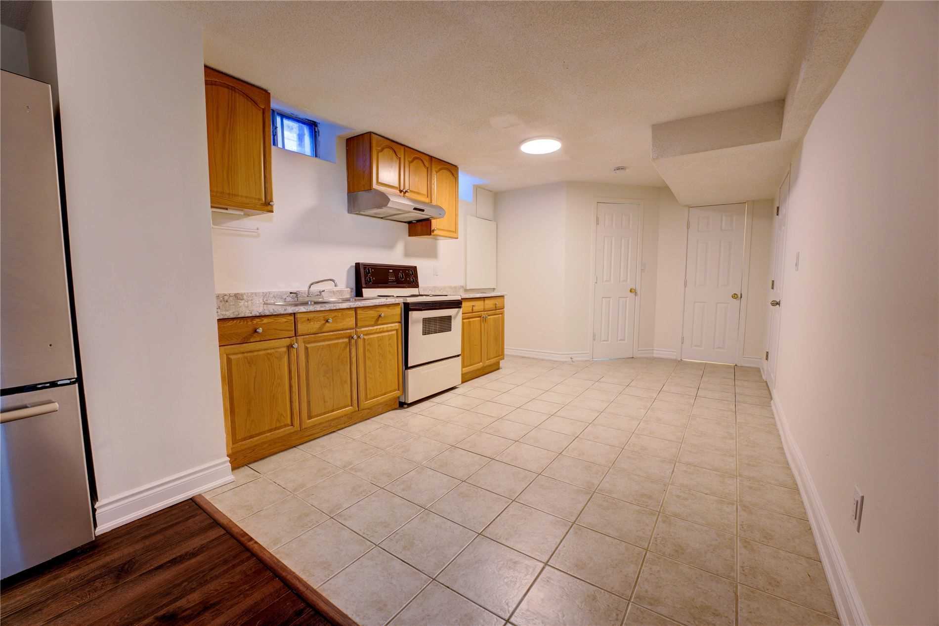 31 Clarion Cres