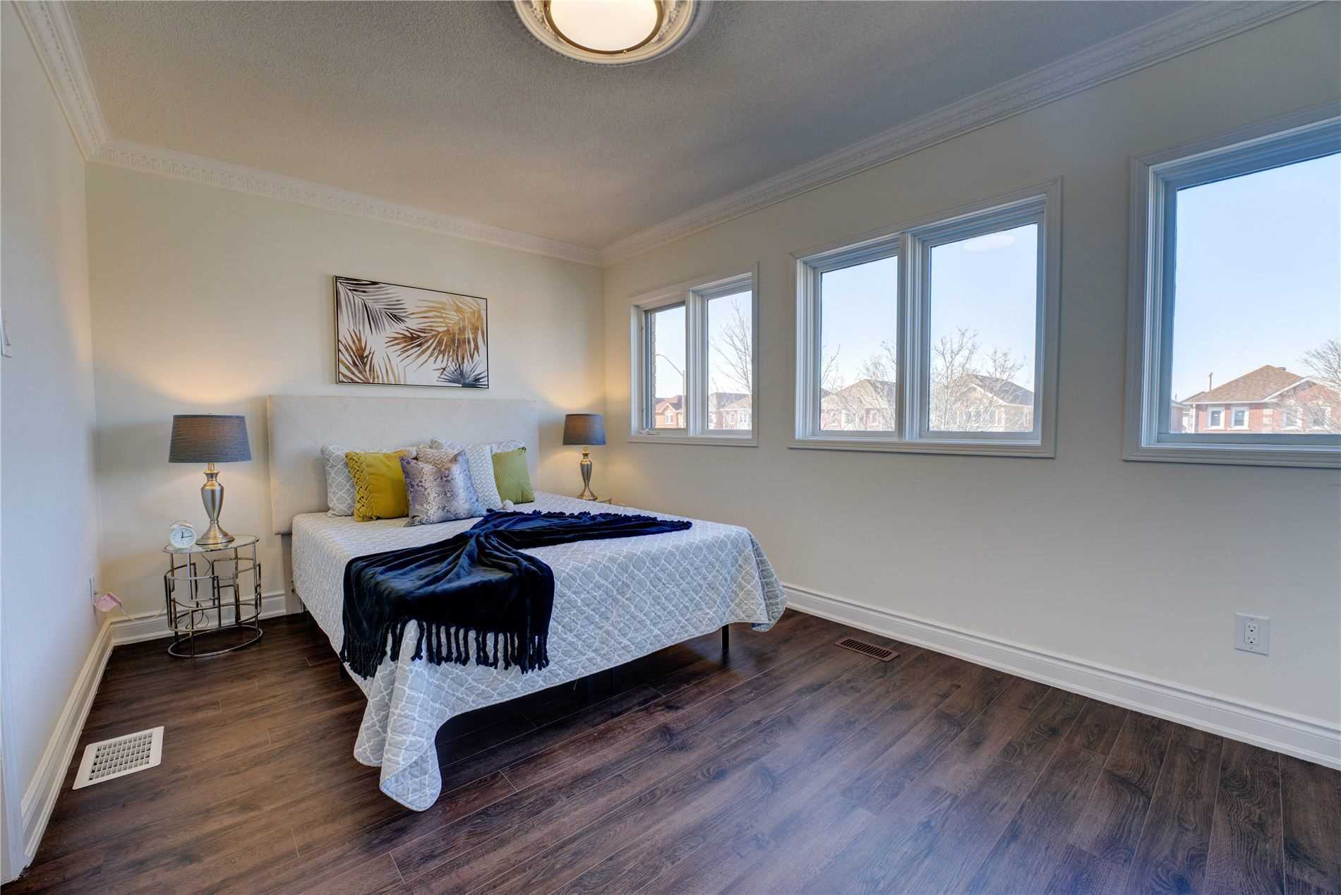31 Clarion Cres
