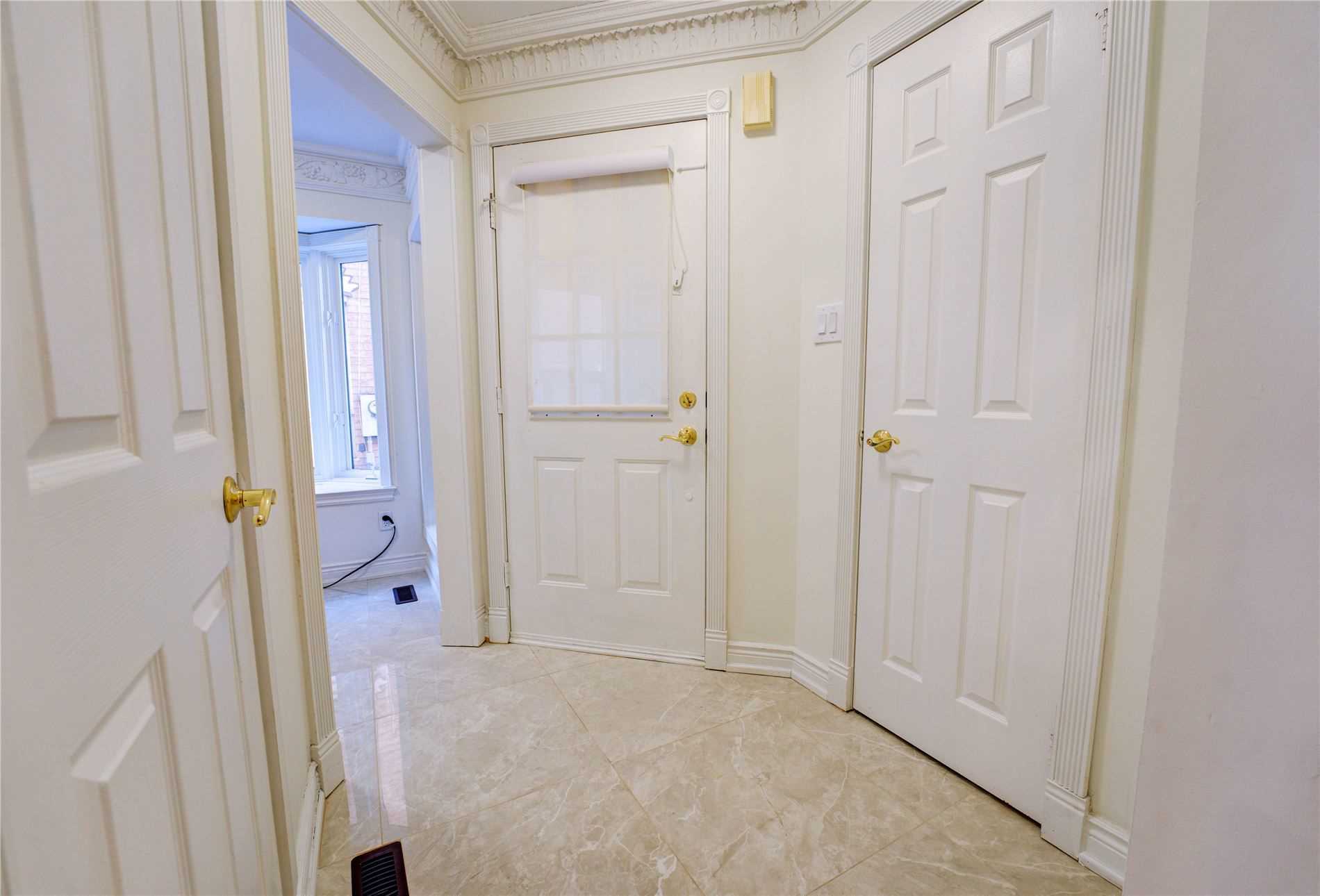 31 Clarion Cres