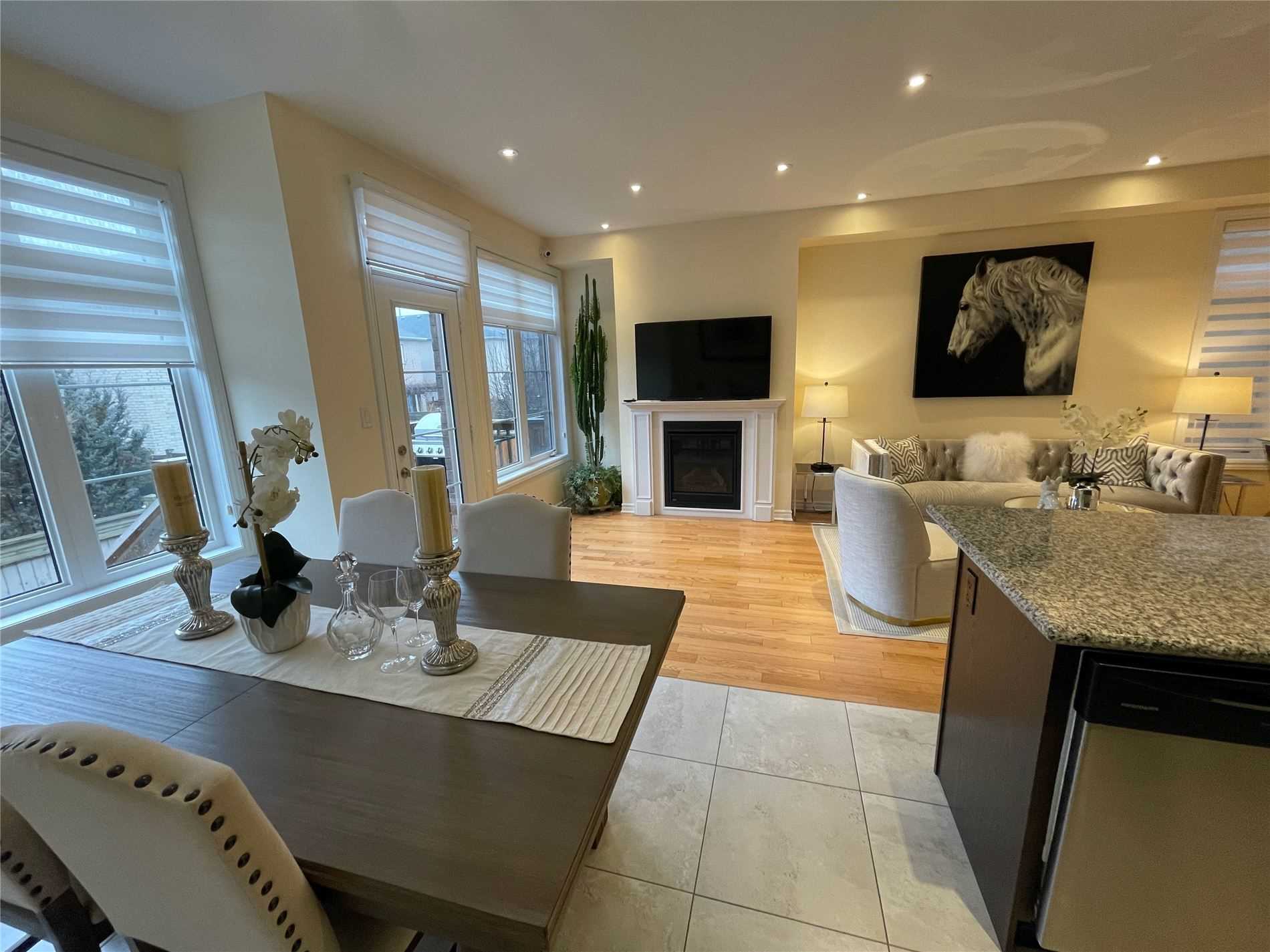 21 Vedette Way