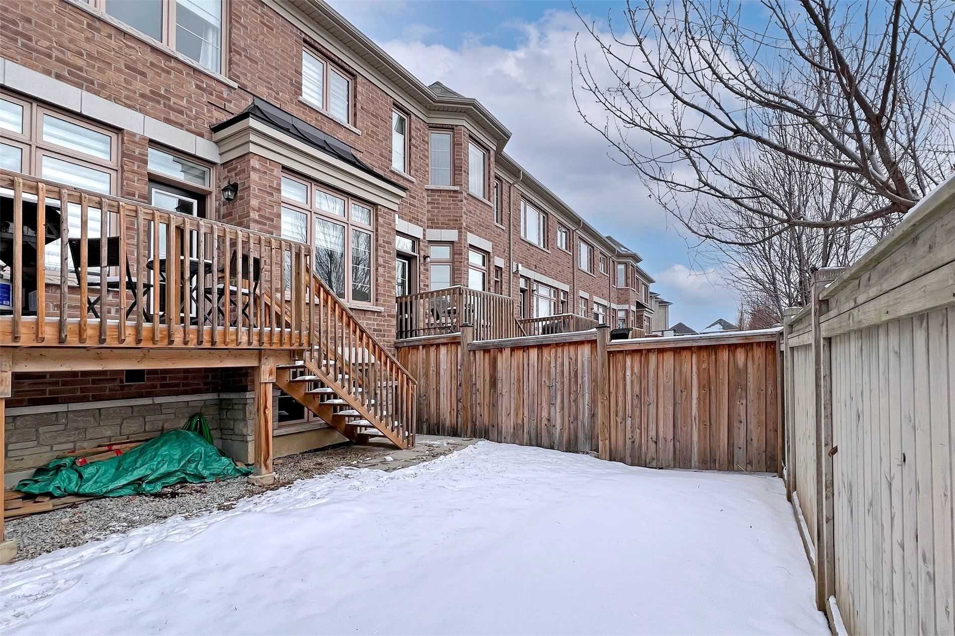 21 Vedette Way
