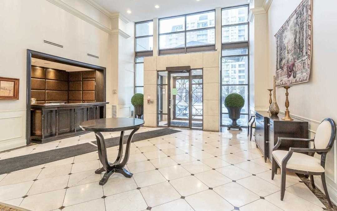350 Red Maple Rd, #614