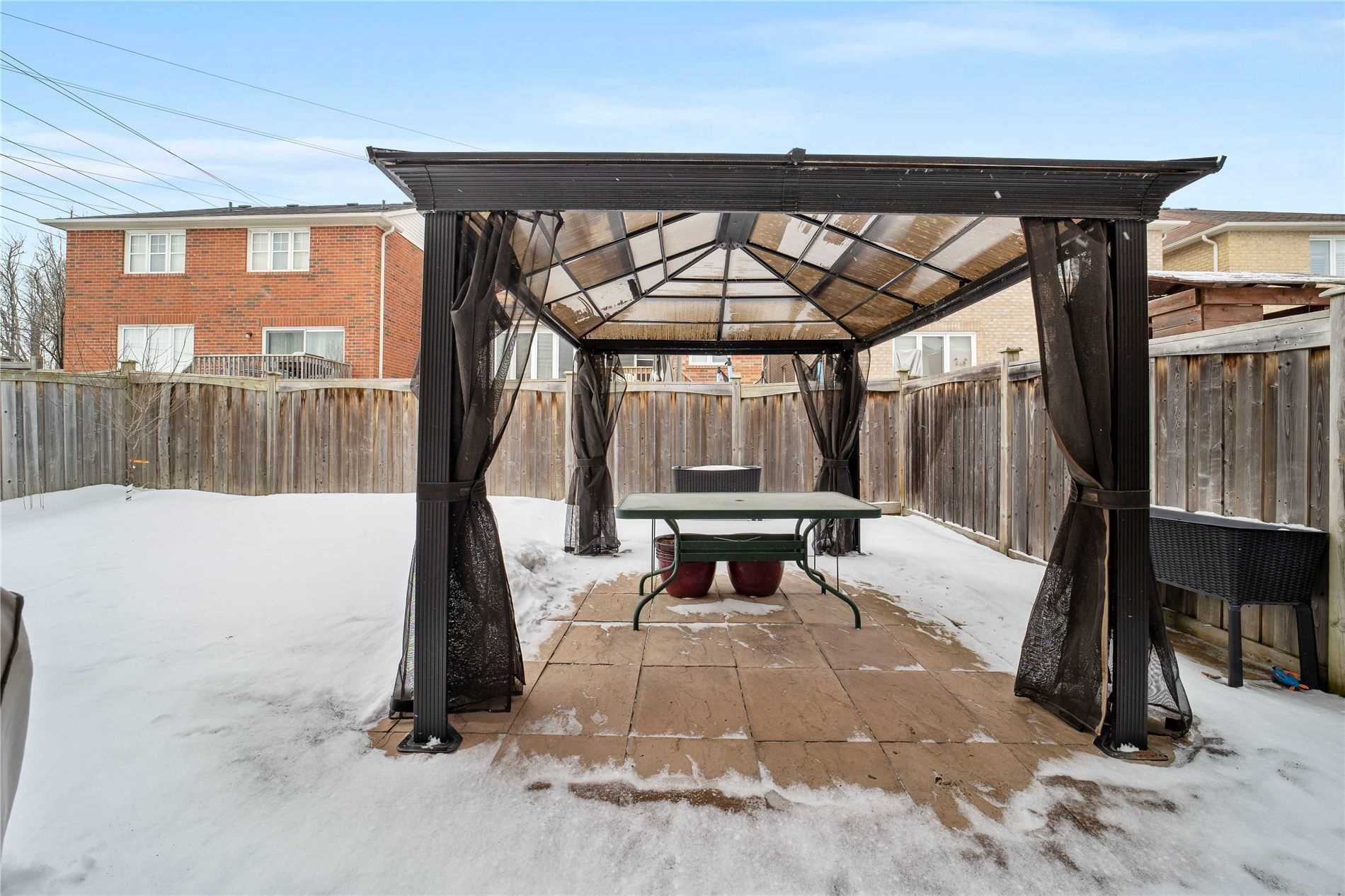 63 Ross Patrick Cres