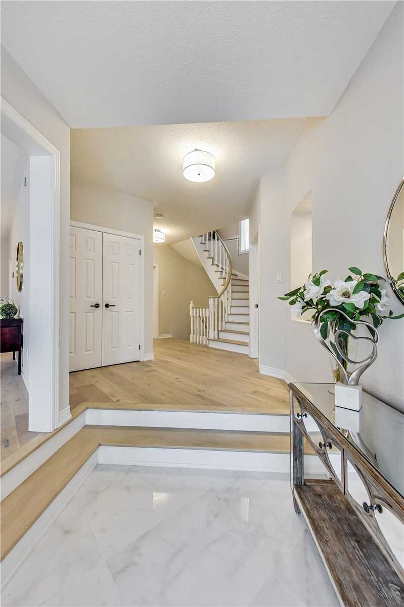 128 Melbourne Dr