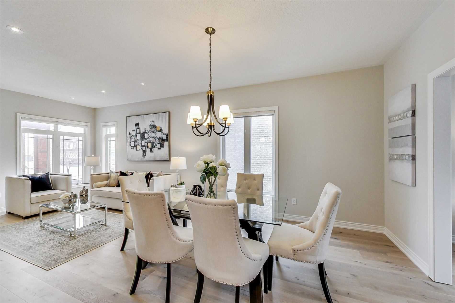 128 Melbourne Dr