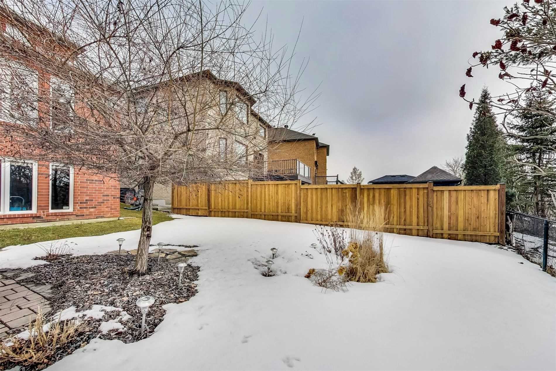 128 Melbourne Dr
