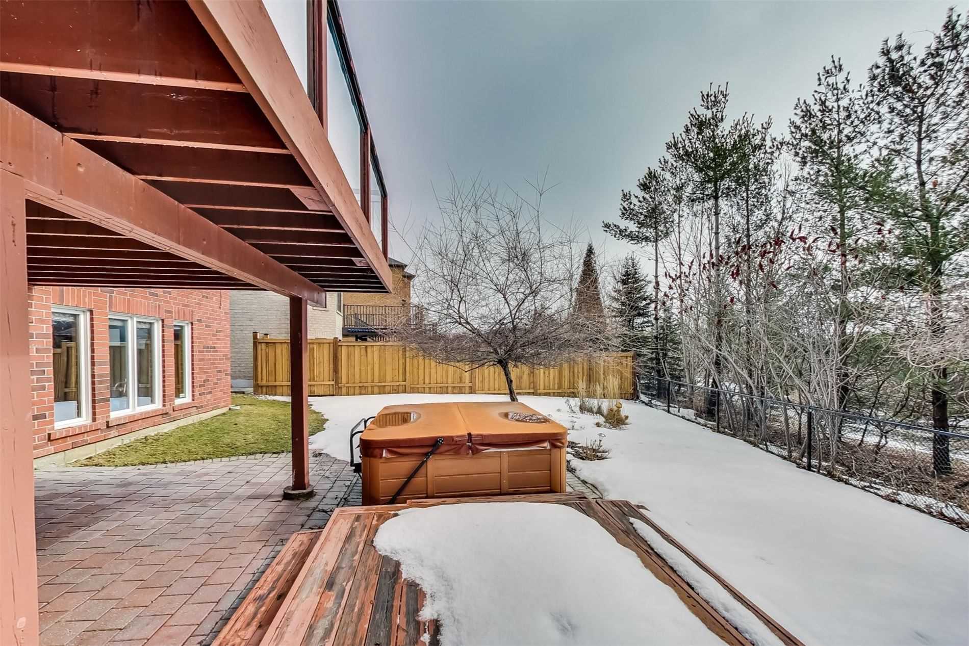 128 Melbourne Dr