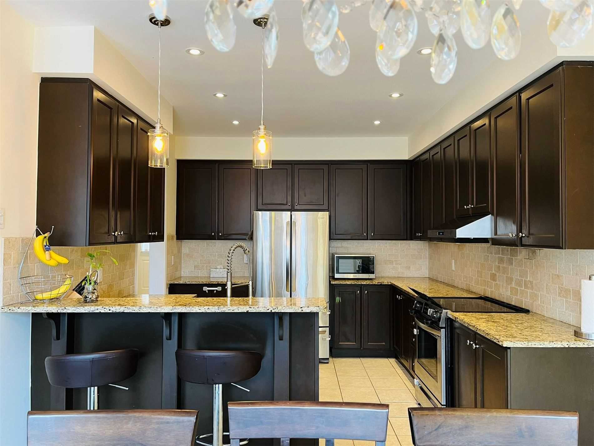 48 Farmhouse Cres