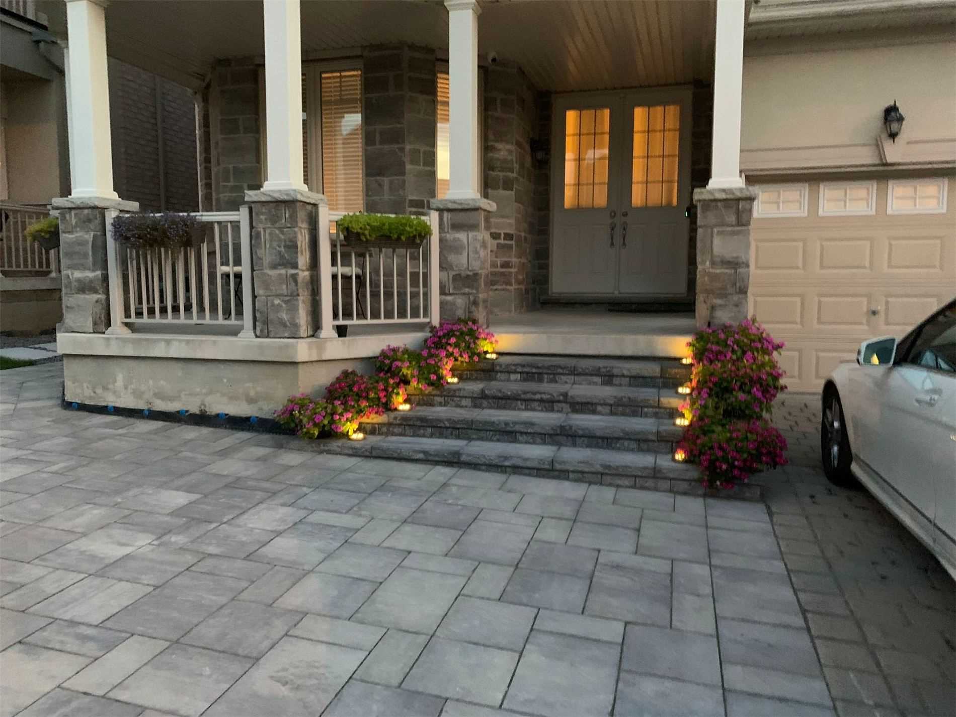 48 Farmhouse Cres