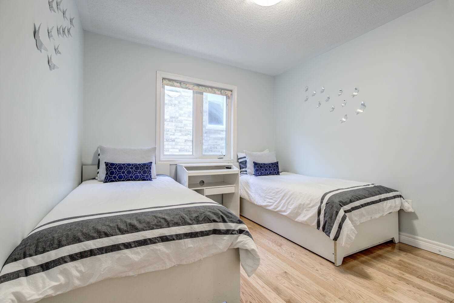 15 Golden Orchard Rd