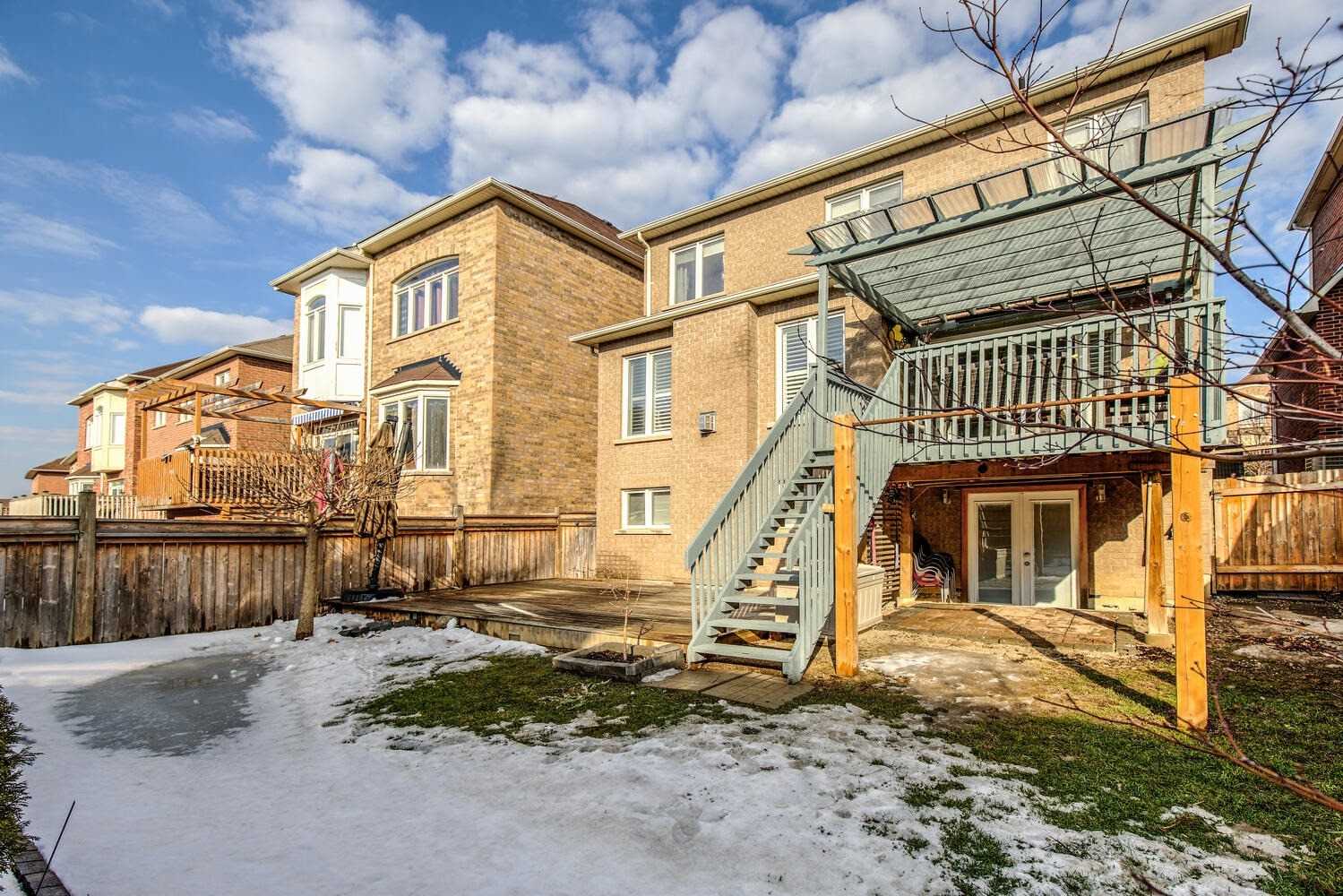15 Golden Orchard Rd