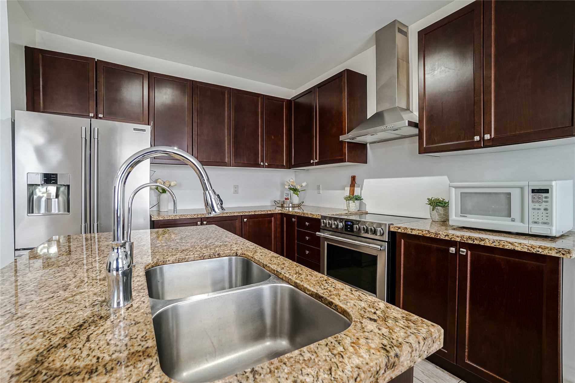 11 Turner Dr