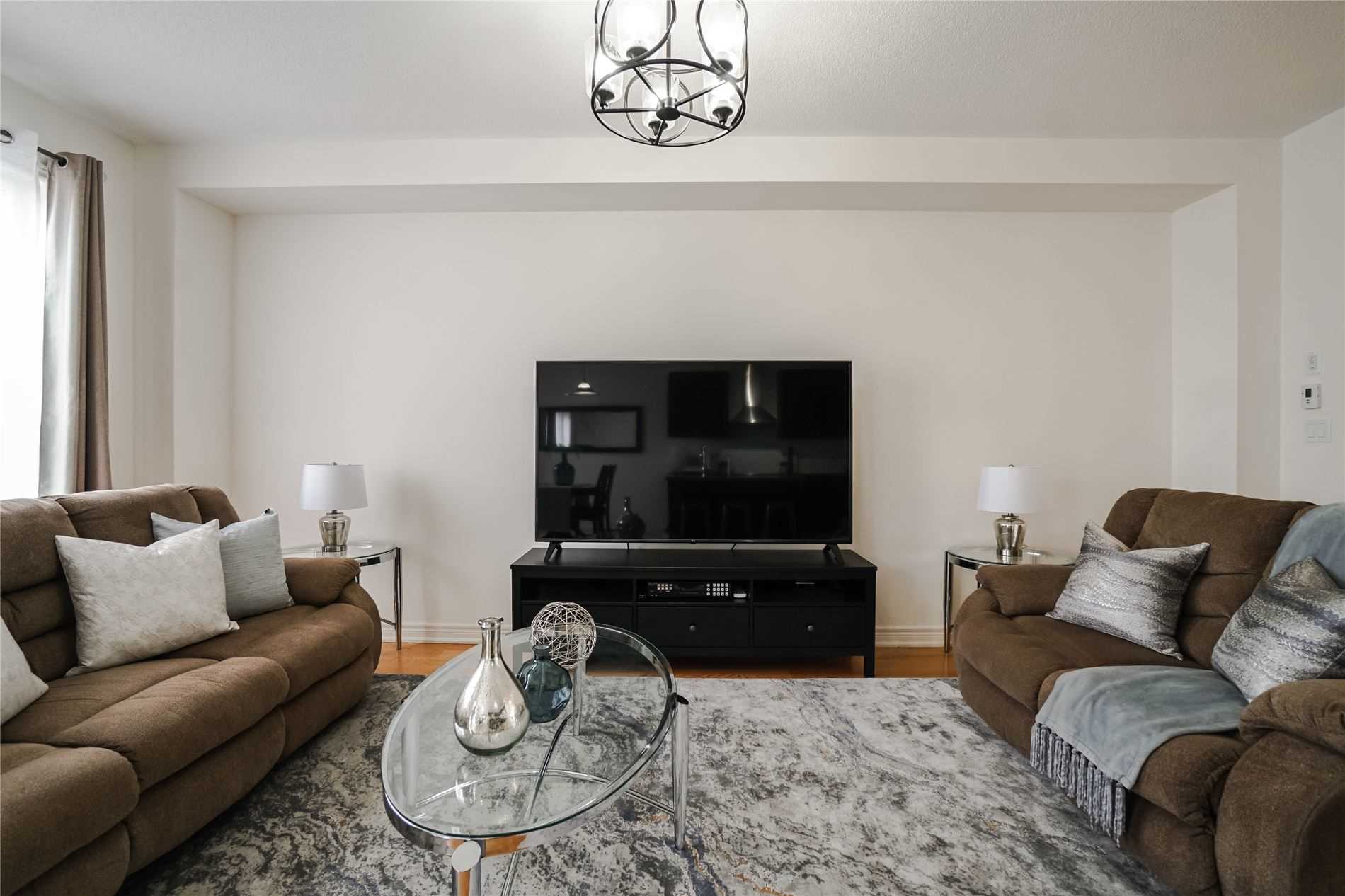 11 Turner Dr