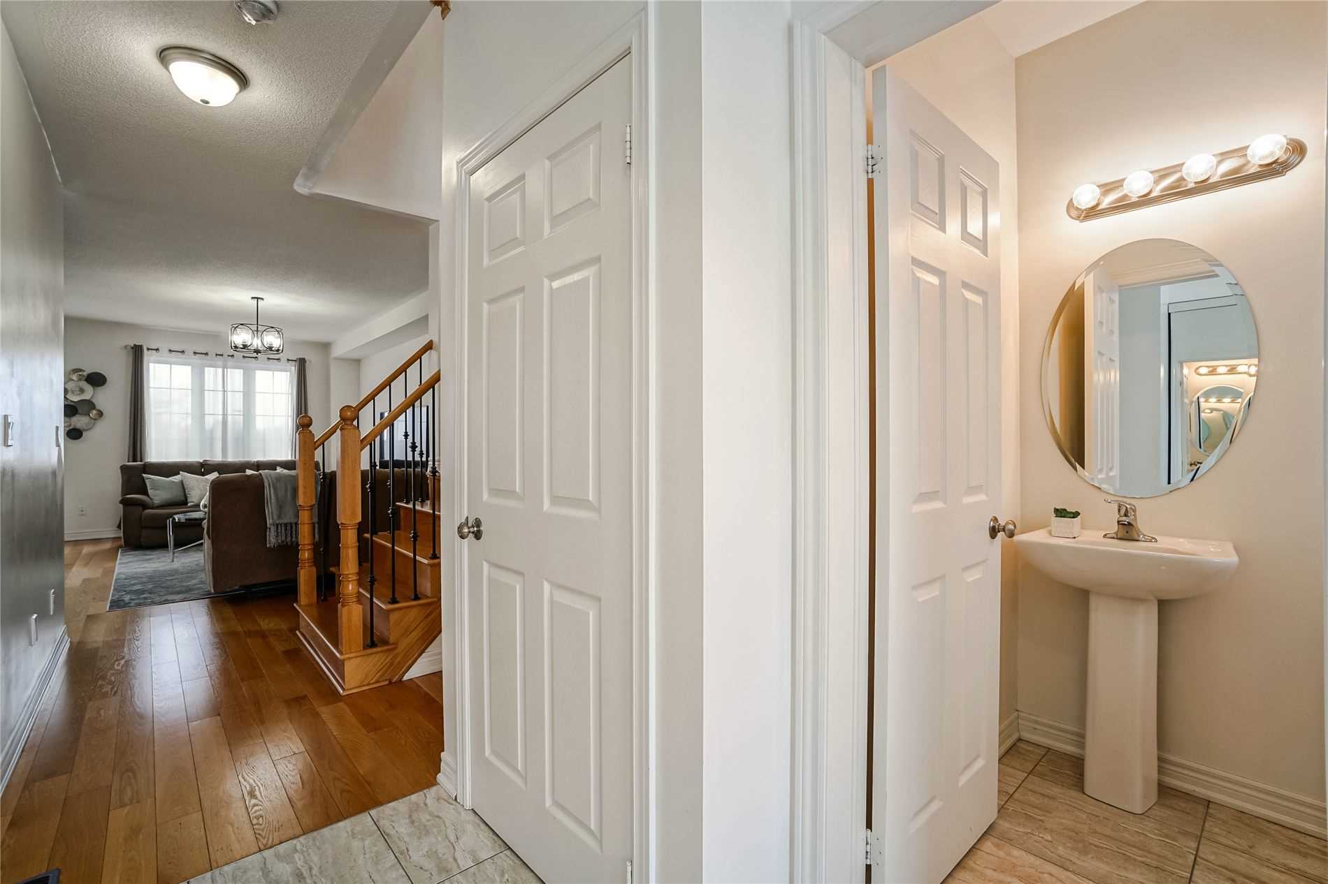 11 Turner Dr