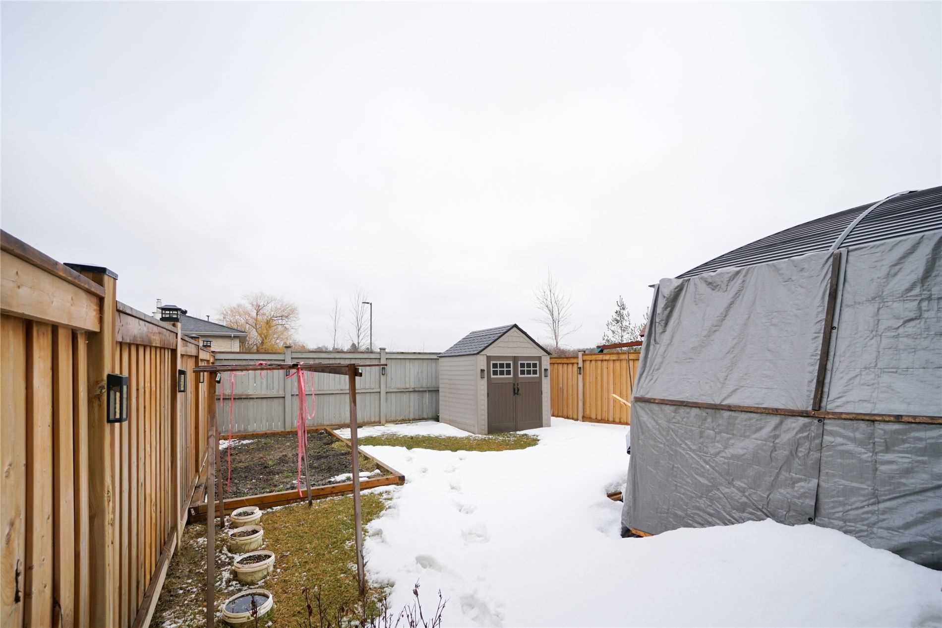 11 Turner Dr