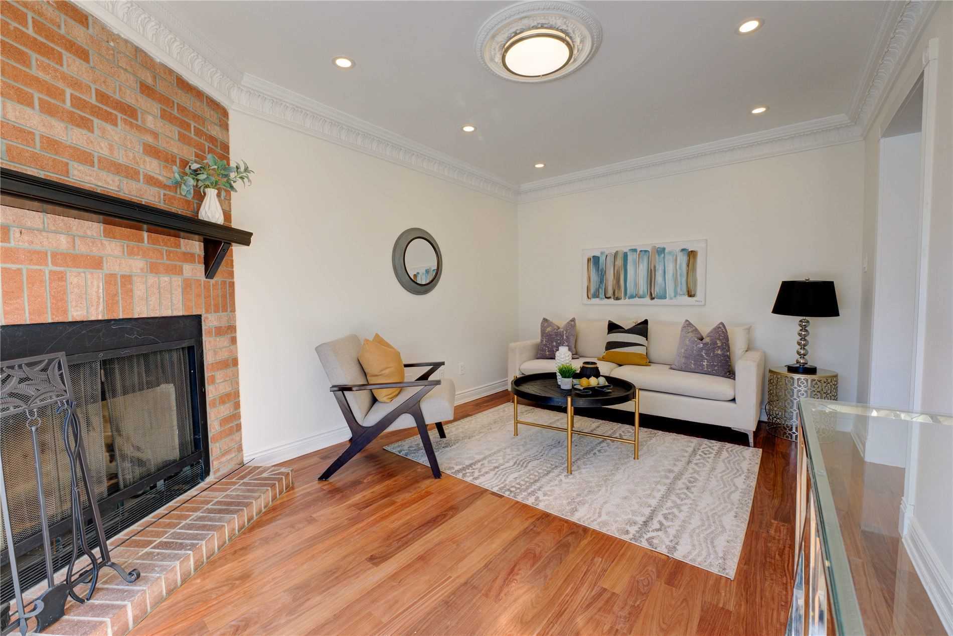 31 Clarion Cres