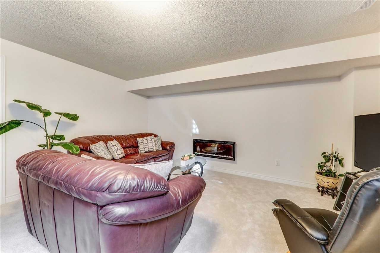 99 Wesmina Ave