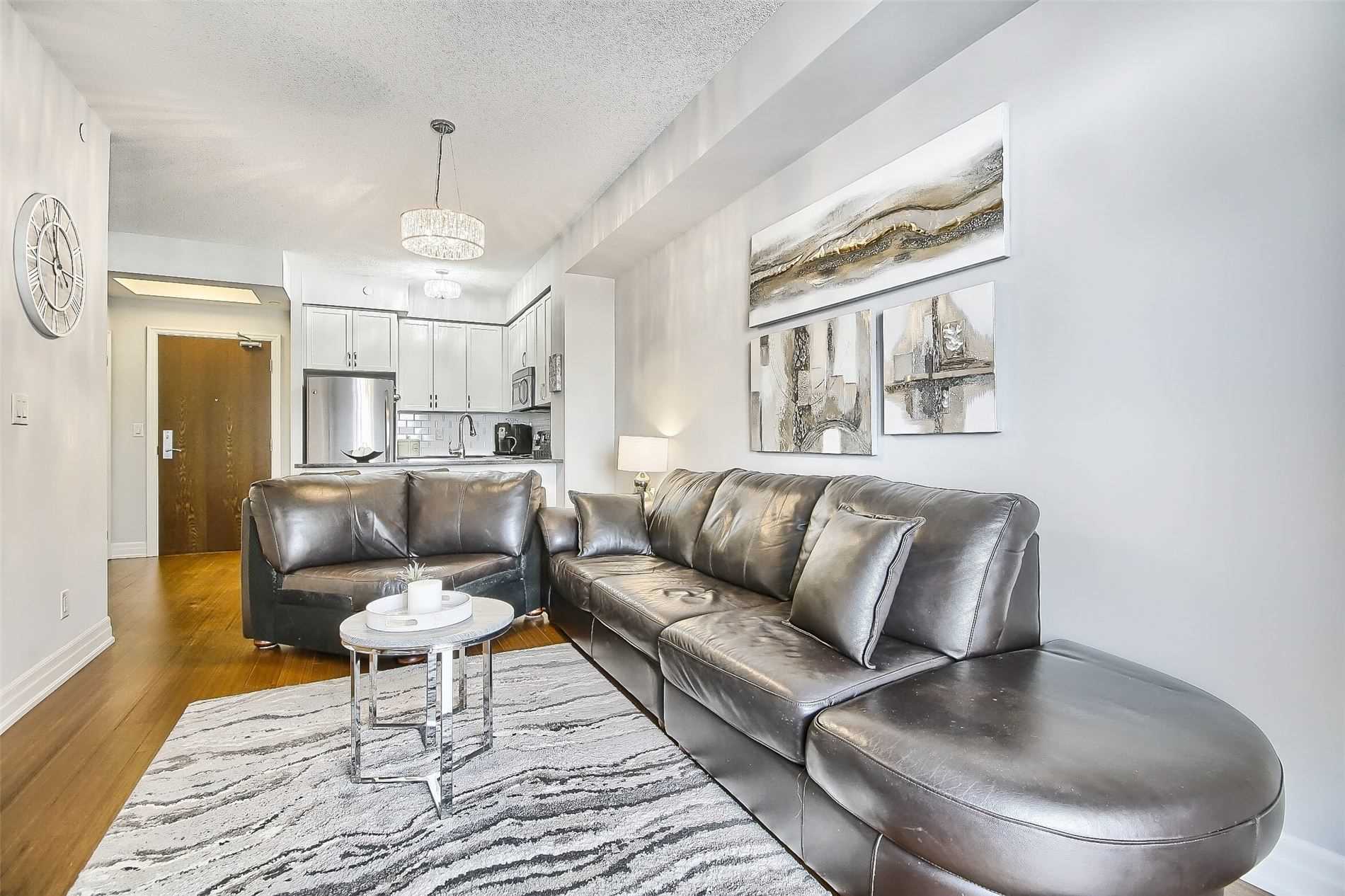 111 Civic Square Gate, #401