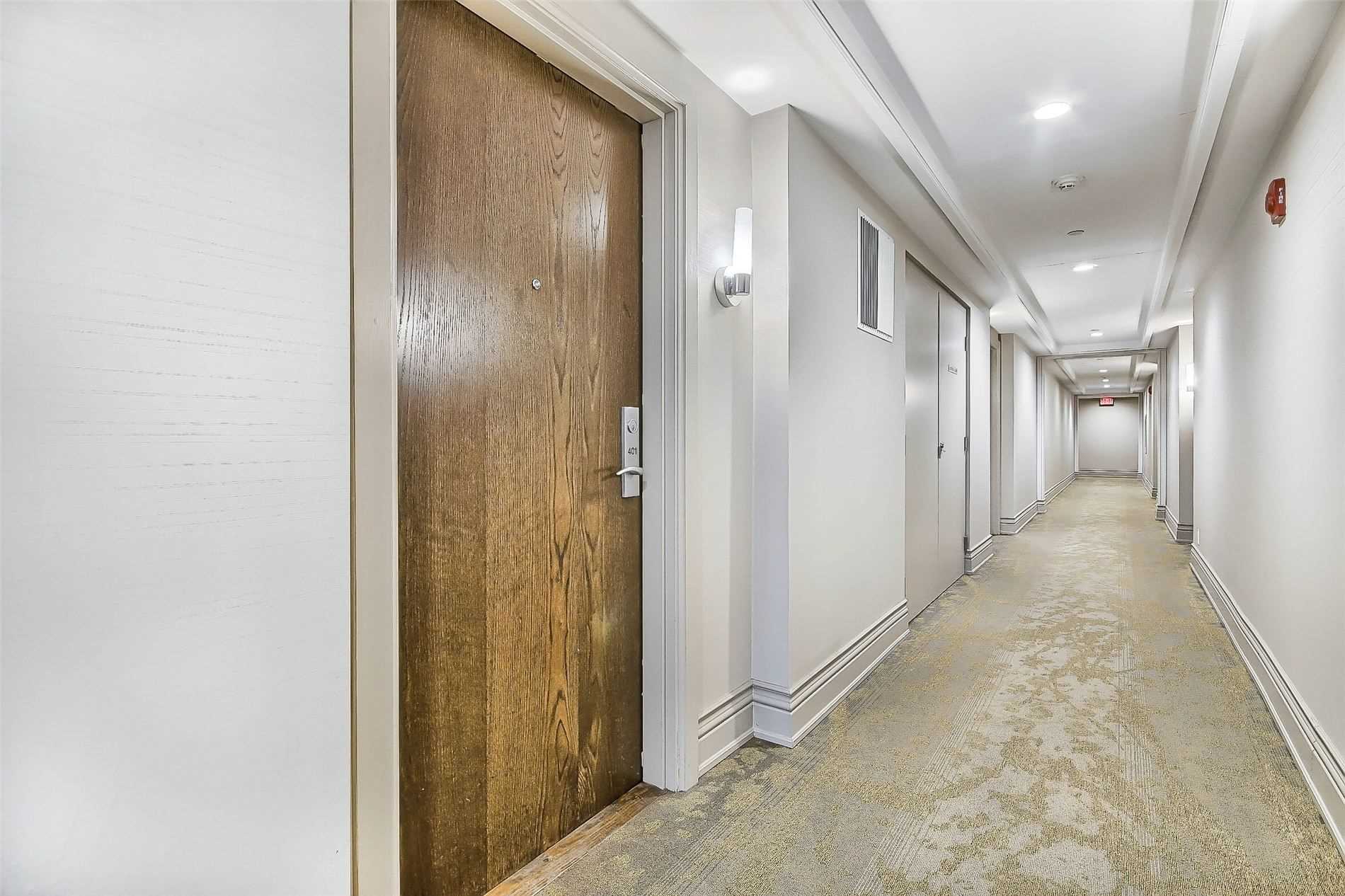 111 Civic Square Gate, #401