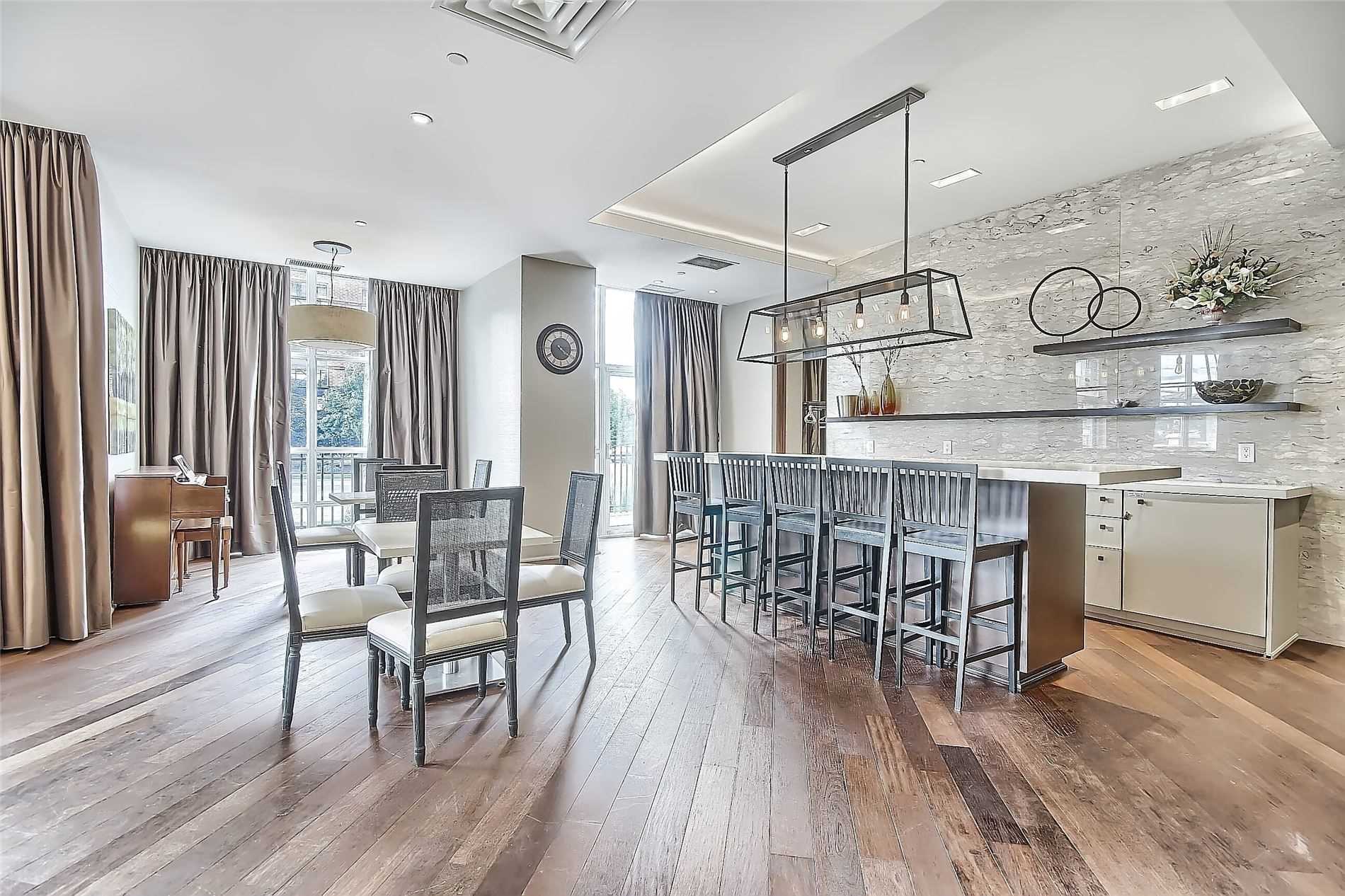111 Civic Square Gate, #401