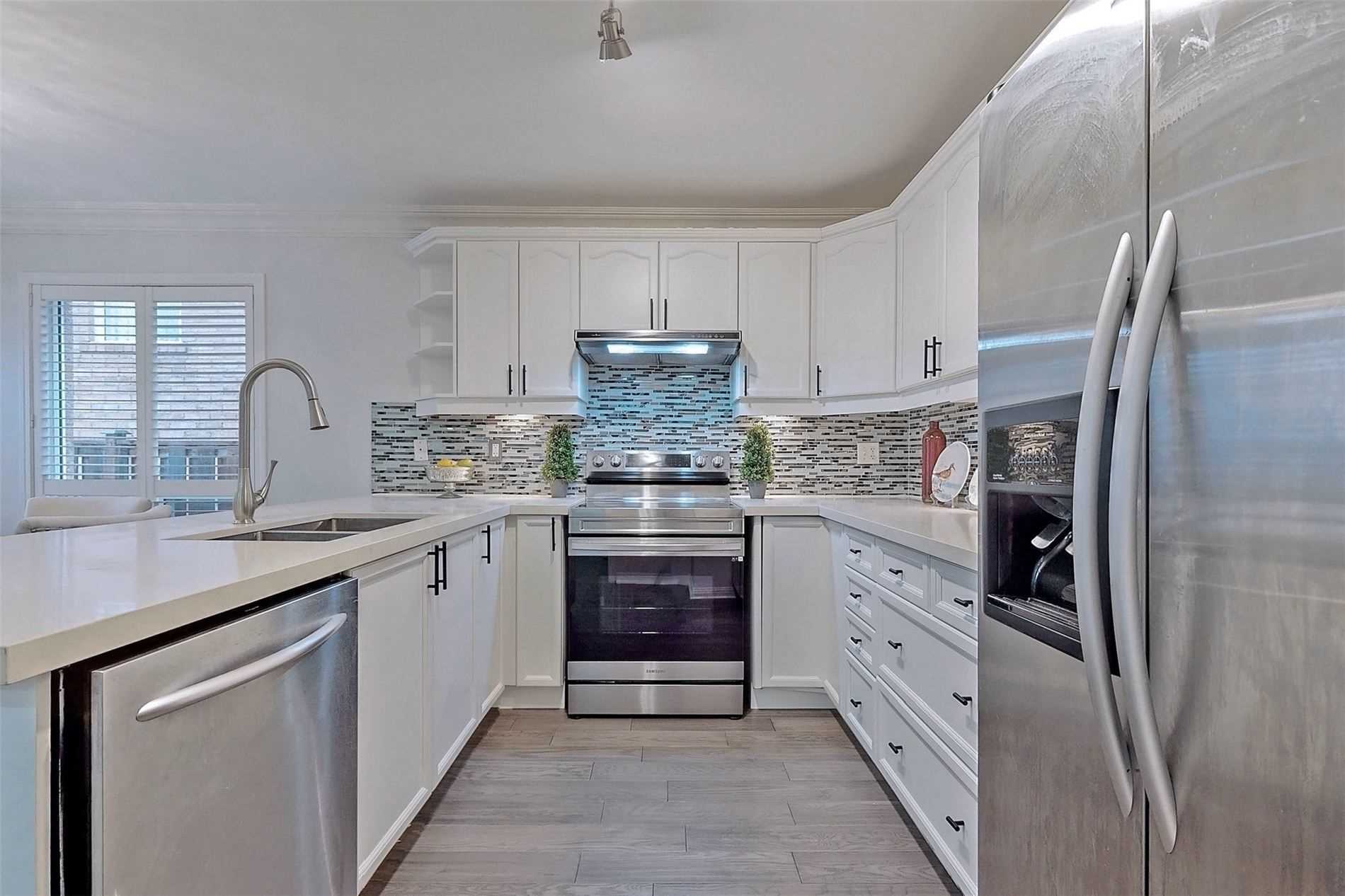 31 Raffia Ave