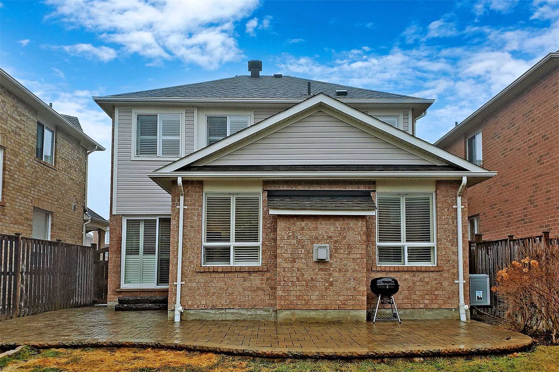 31 Raffia Ave