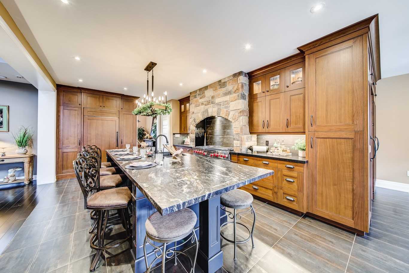 15 Pine Vista Ave