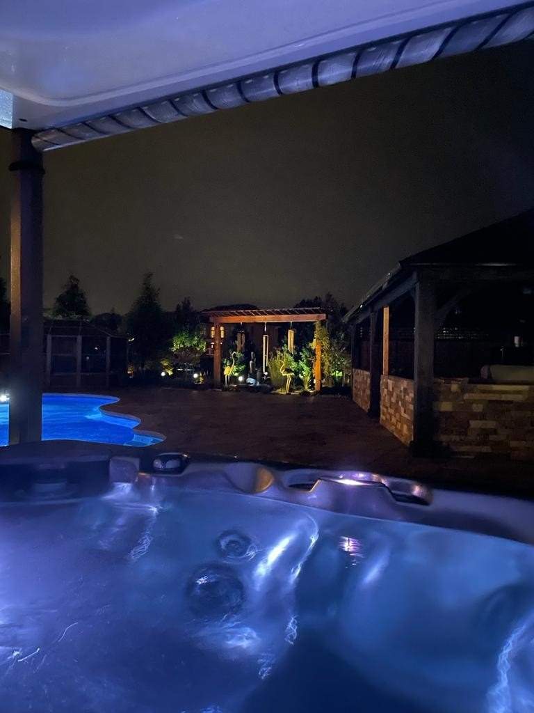 15 Pine Vista Ave