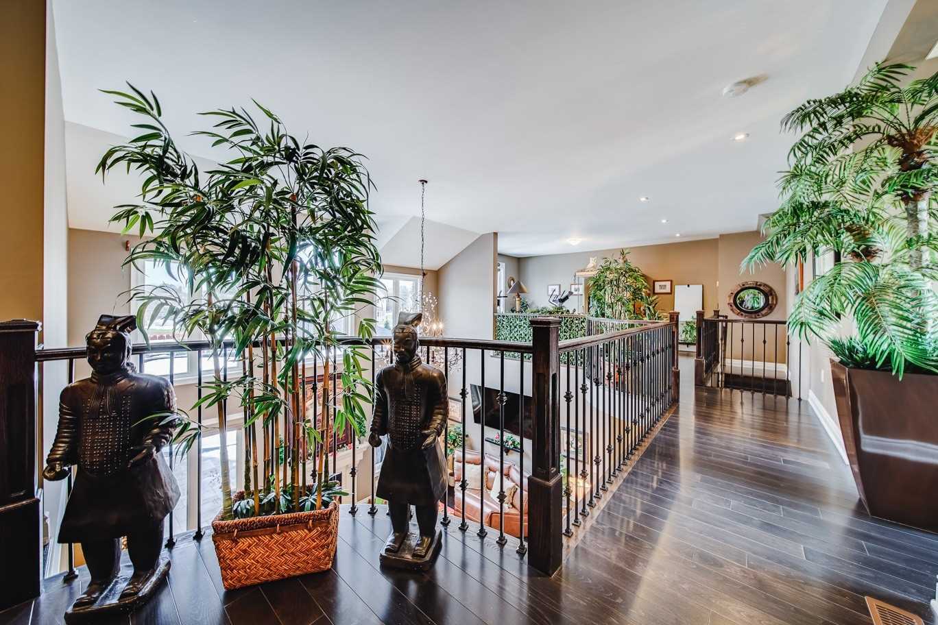 15 Pine Vista Ave
