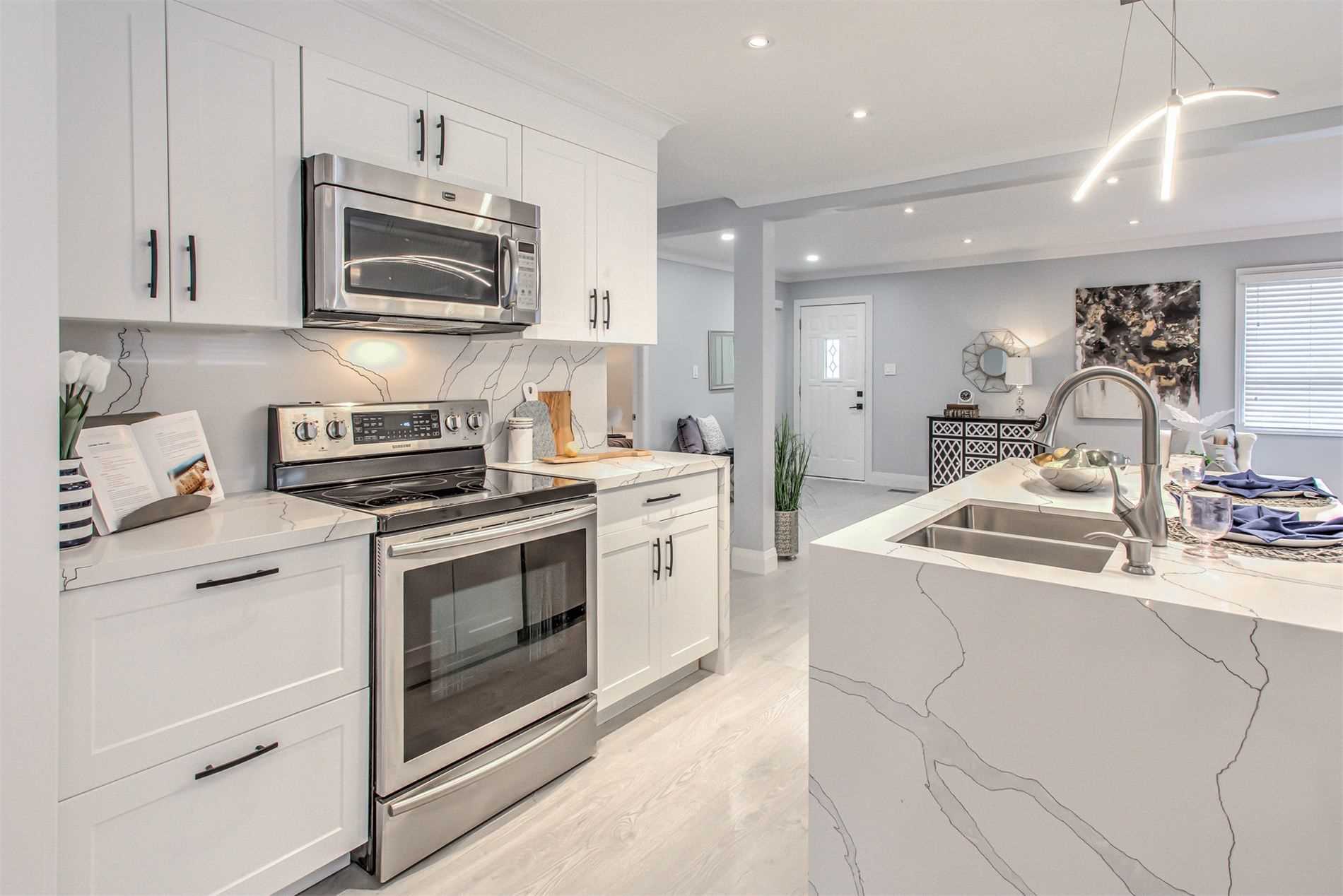 254 Andrew St
