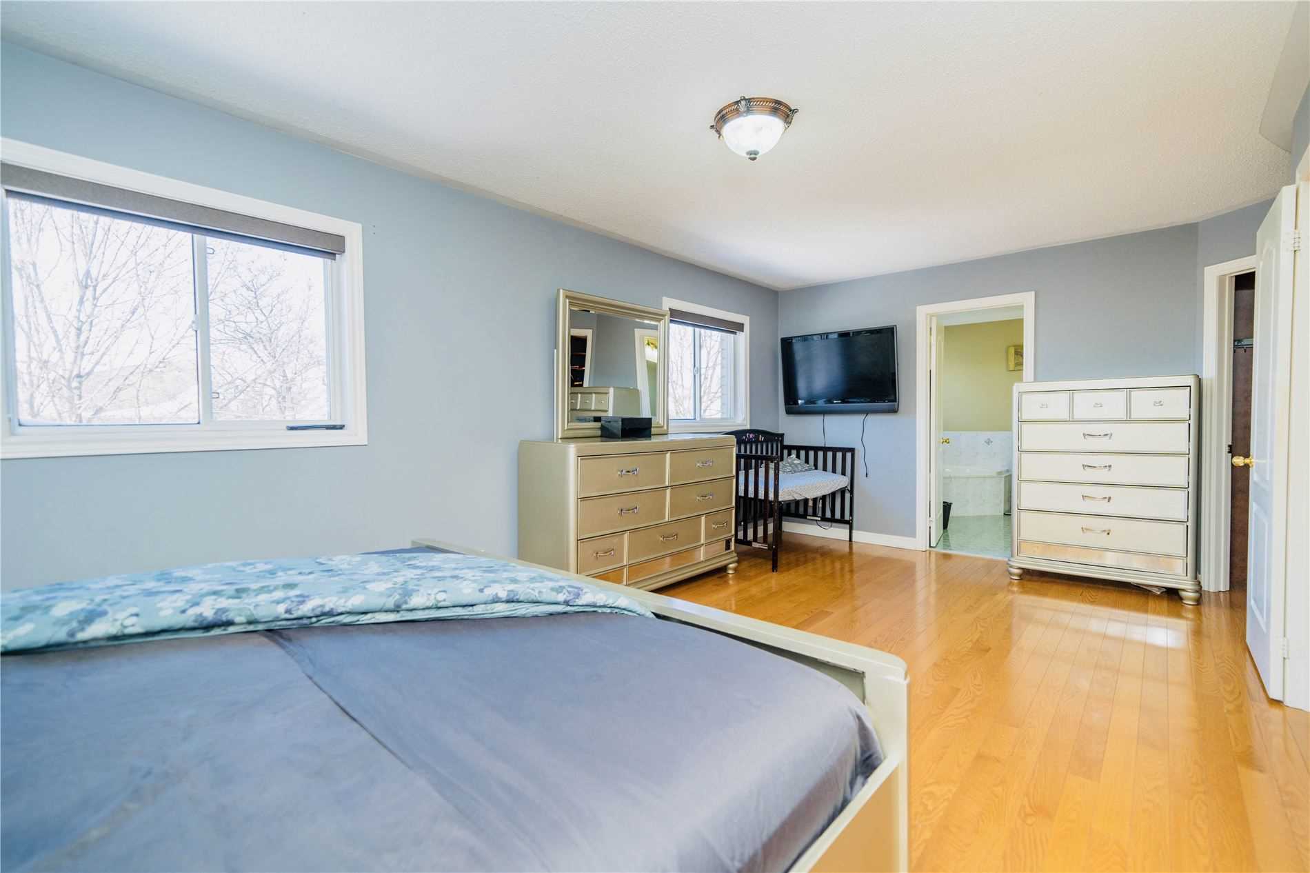 40 Norbury Dr