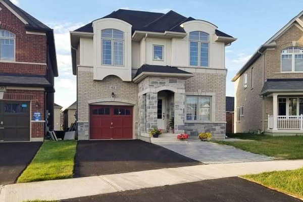 42 Foxberry Rd, East Gwillimbury