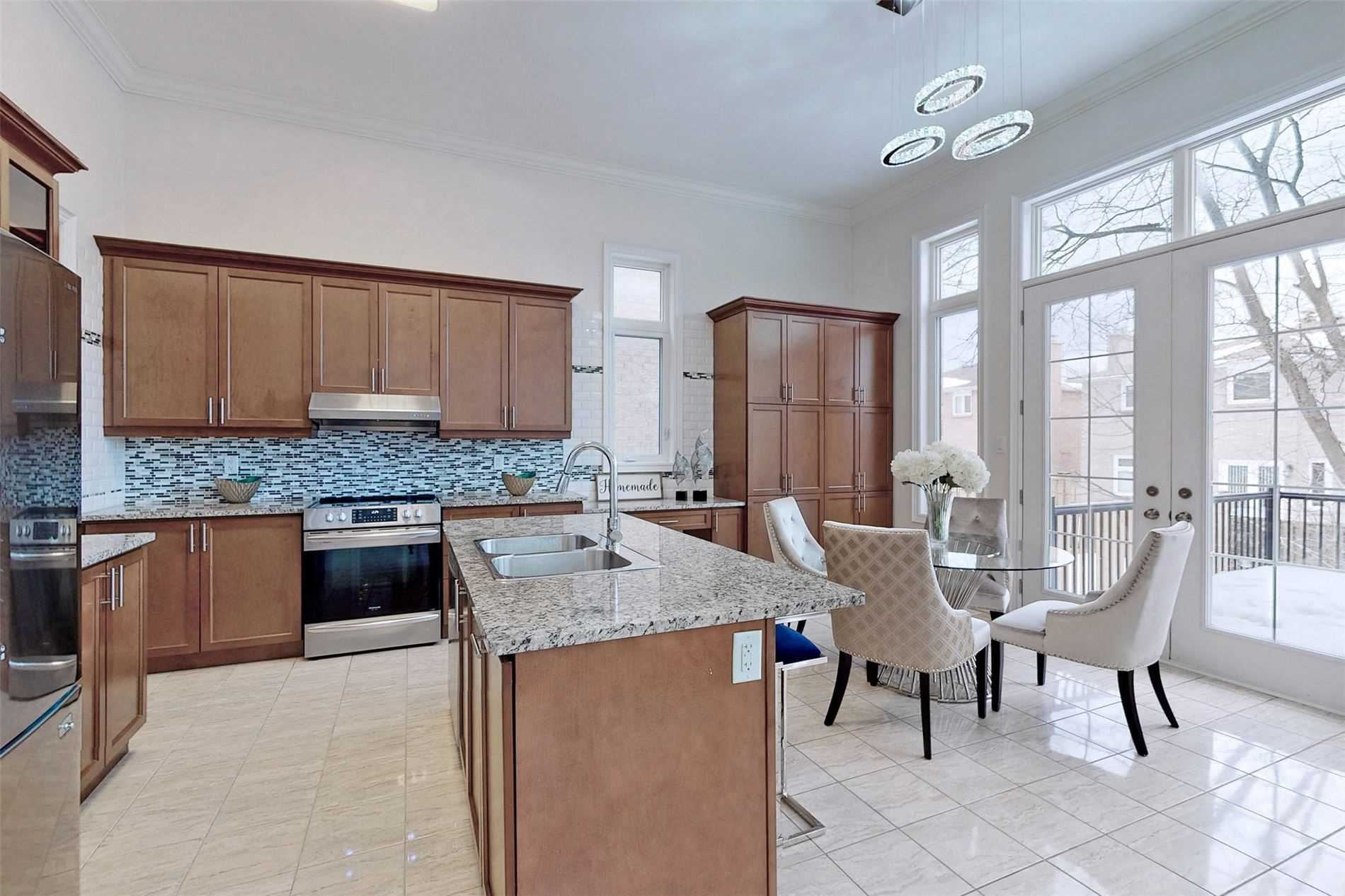 62 Gracedale Dr