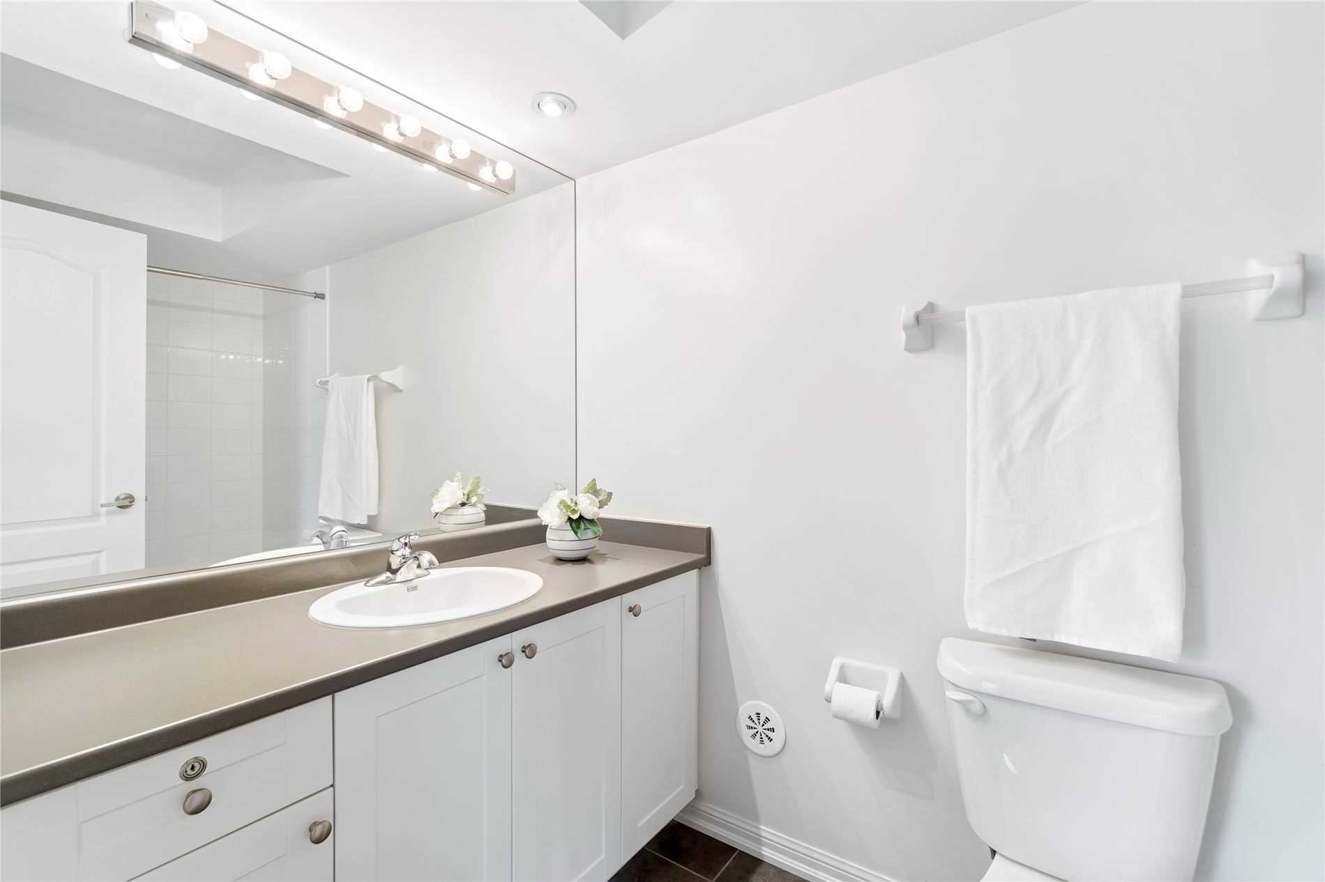 271 John West Way, #7