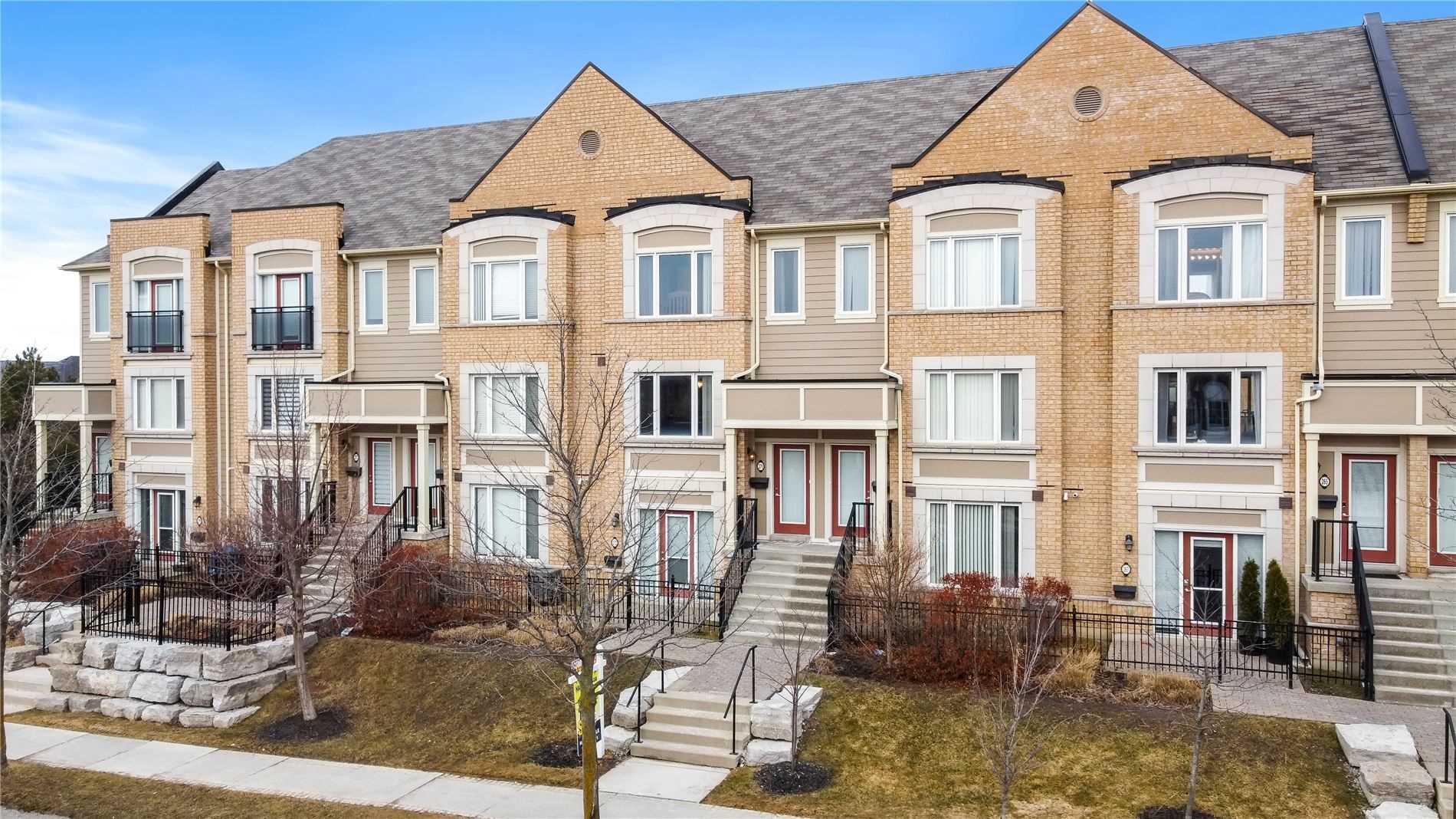 271 John West Way, #7