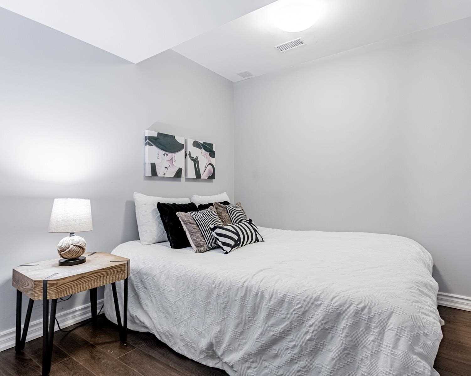 42 Corwin Dr