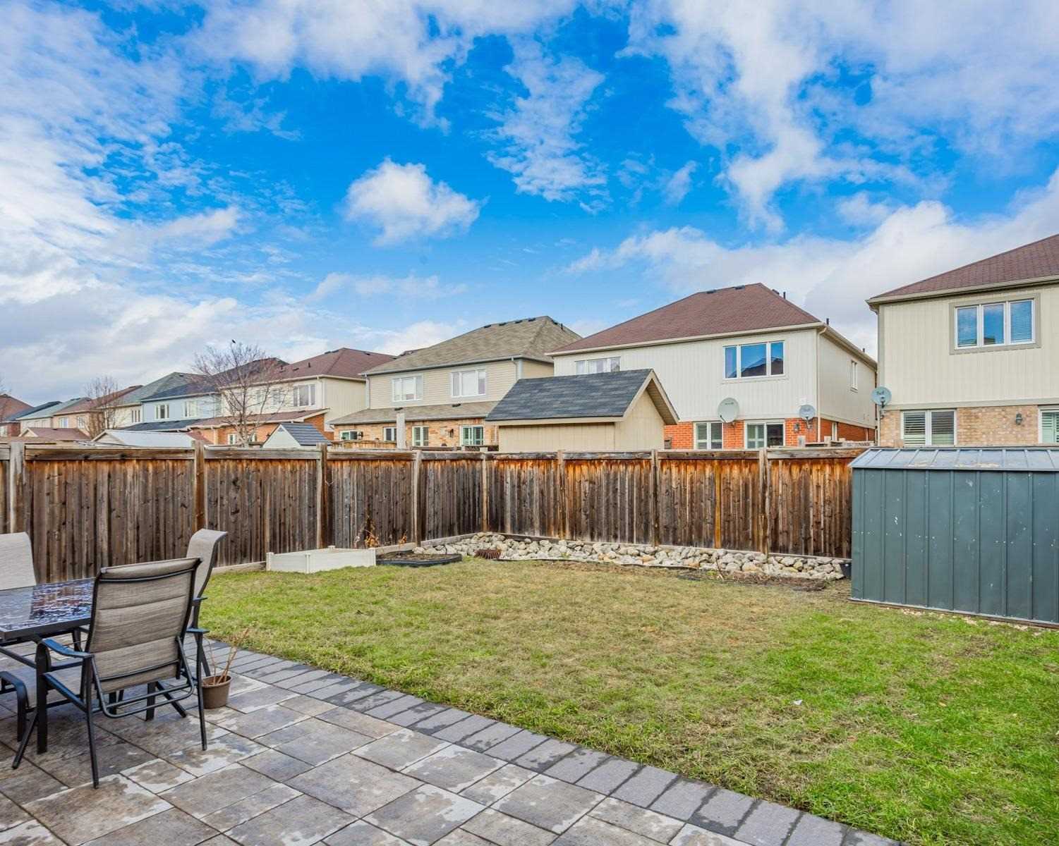 42 Corwin Dr