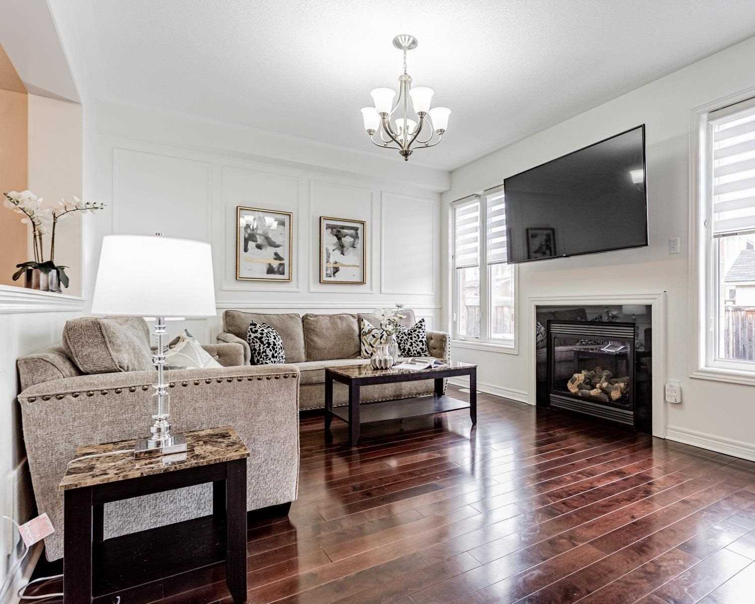 42 Corwin Dr