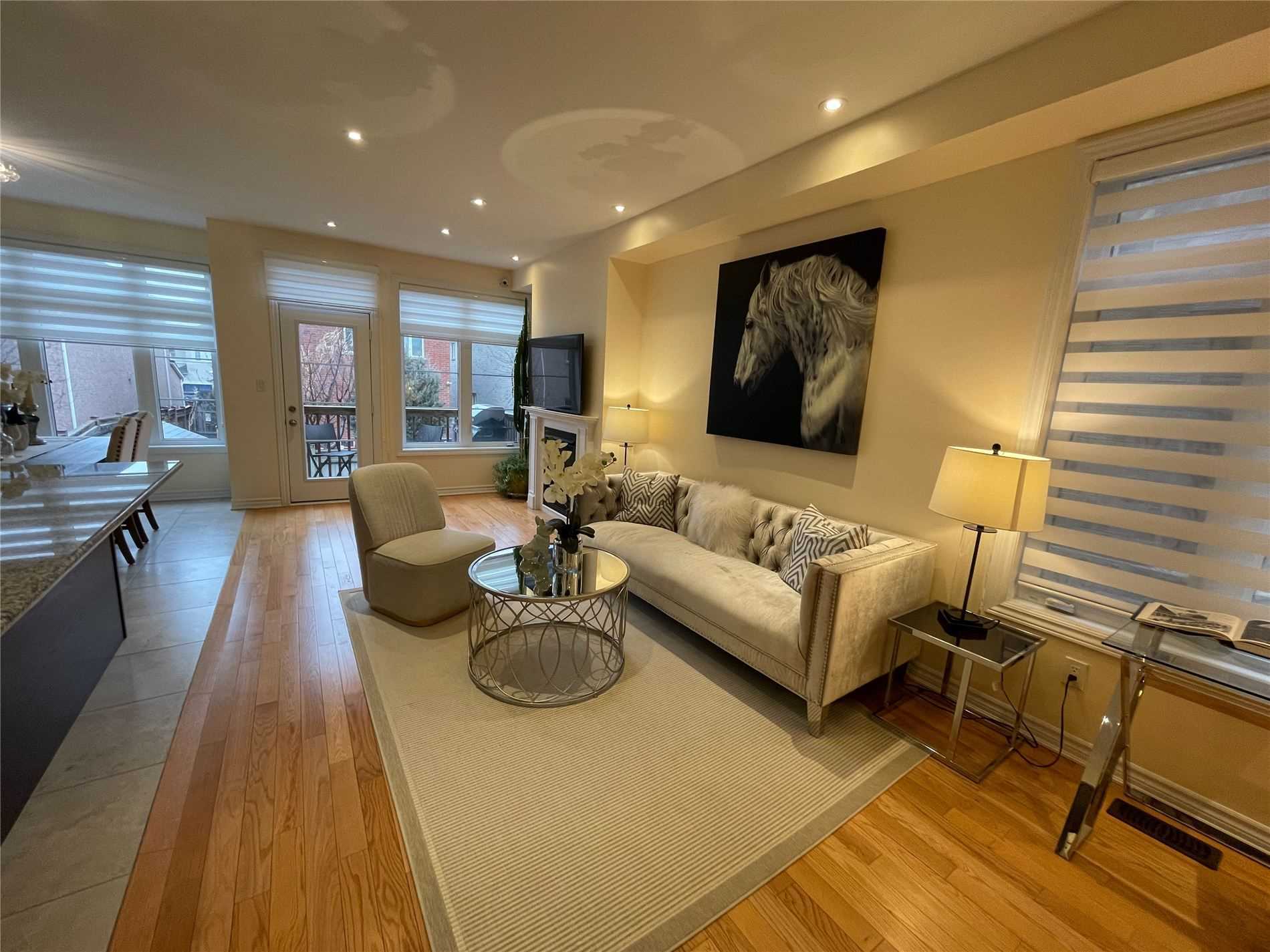 21 Vedette Way