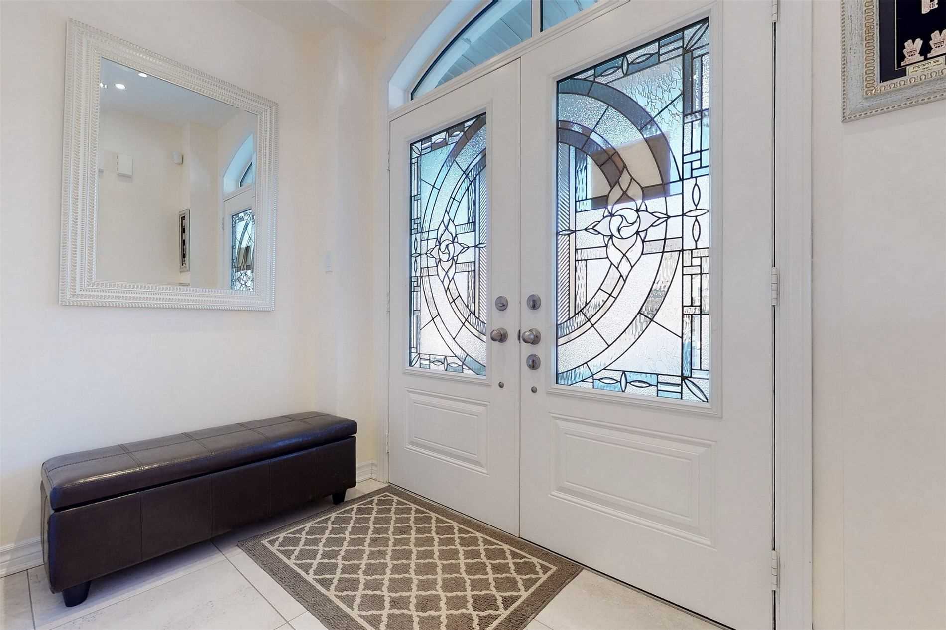 21 Vedette Way