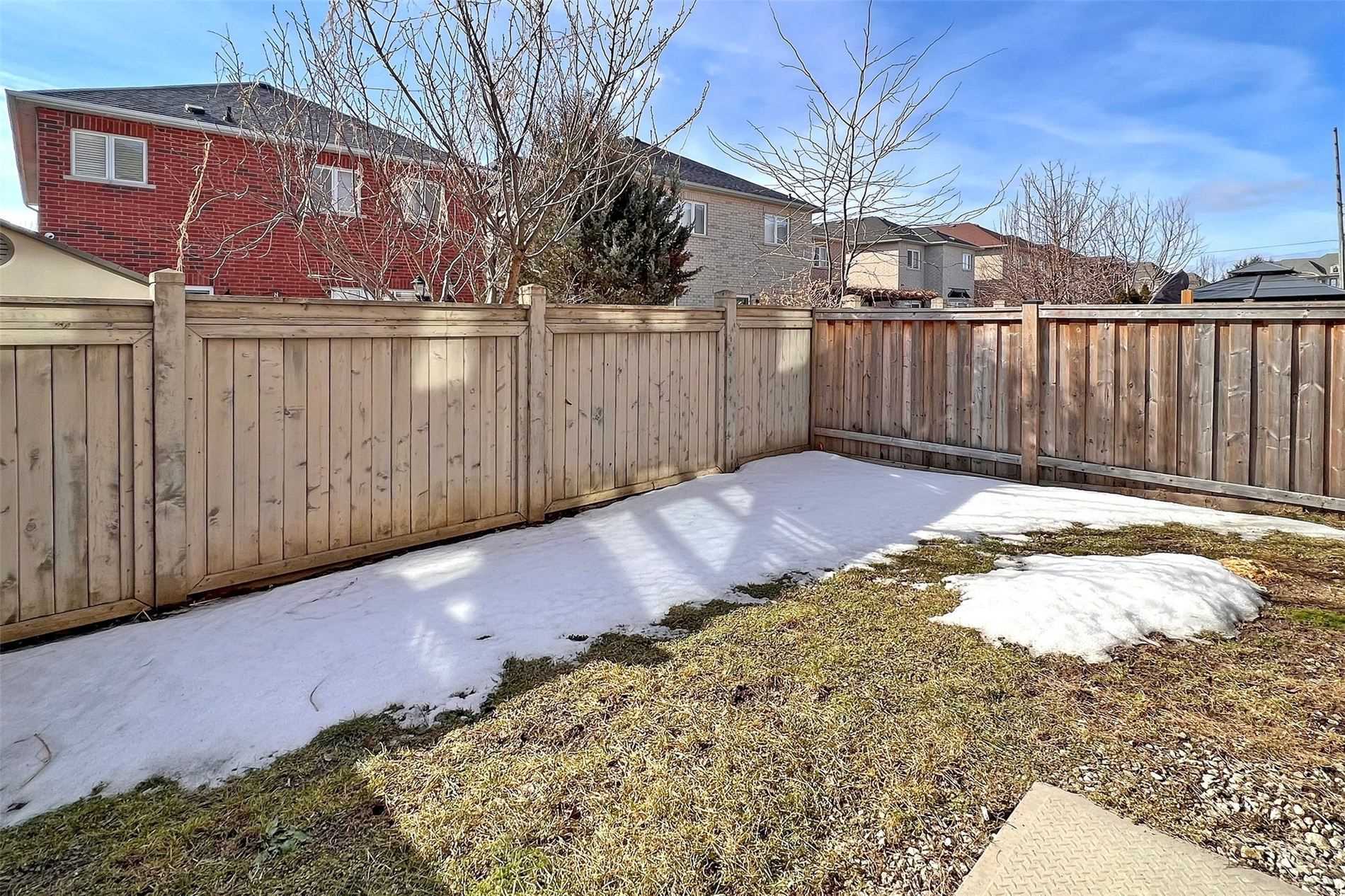 21 Vedette Way