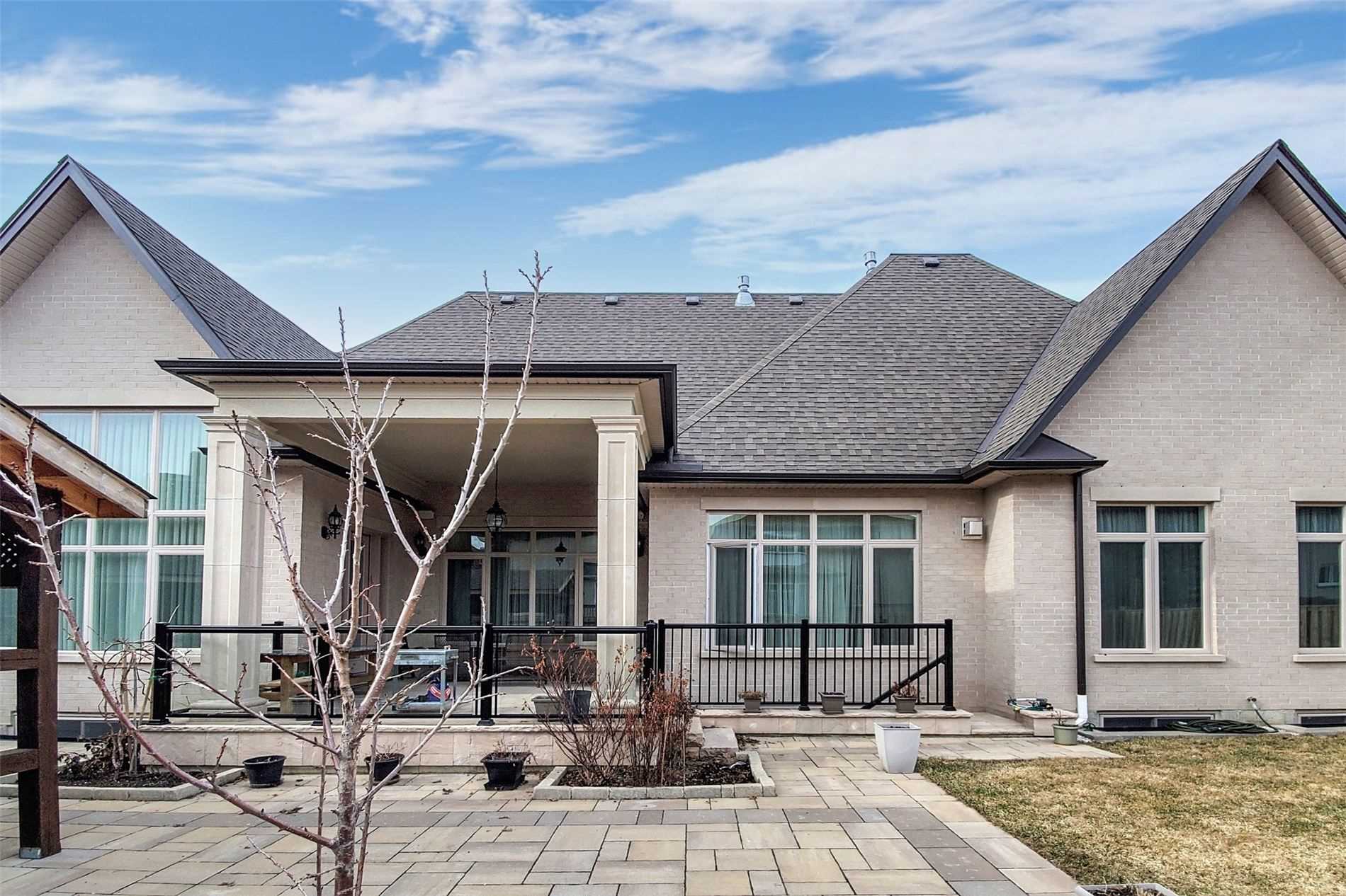 223 Crestwood Rd