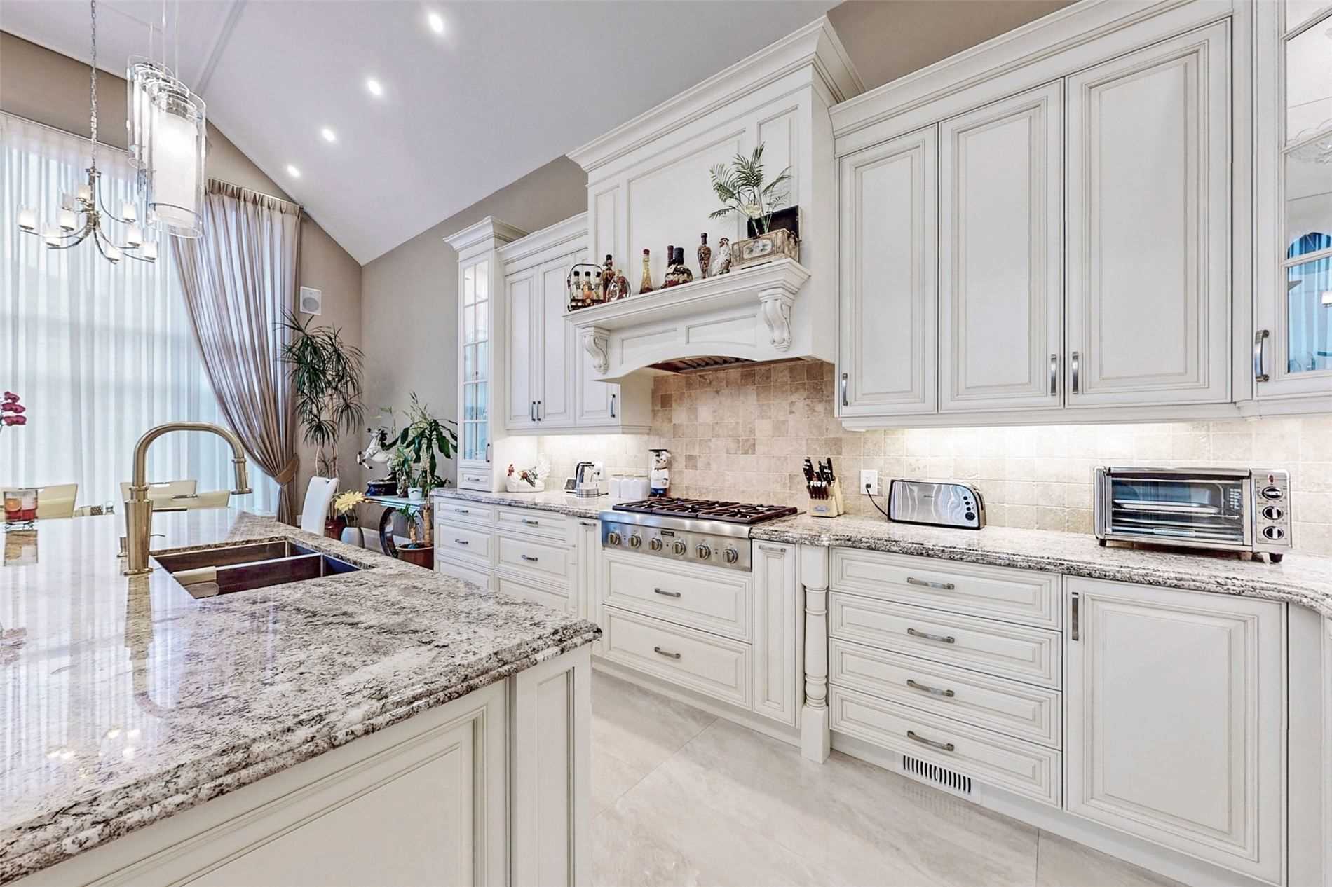 223 Crestwood Rd